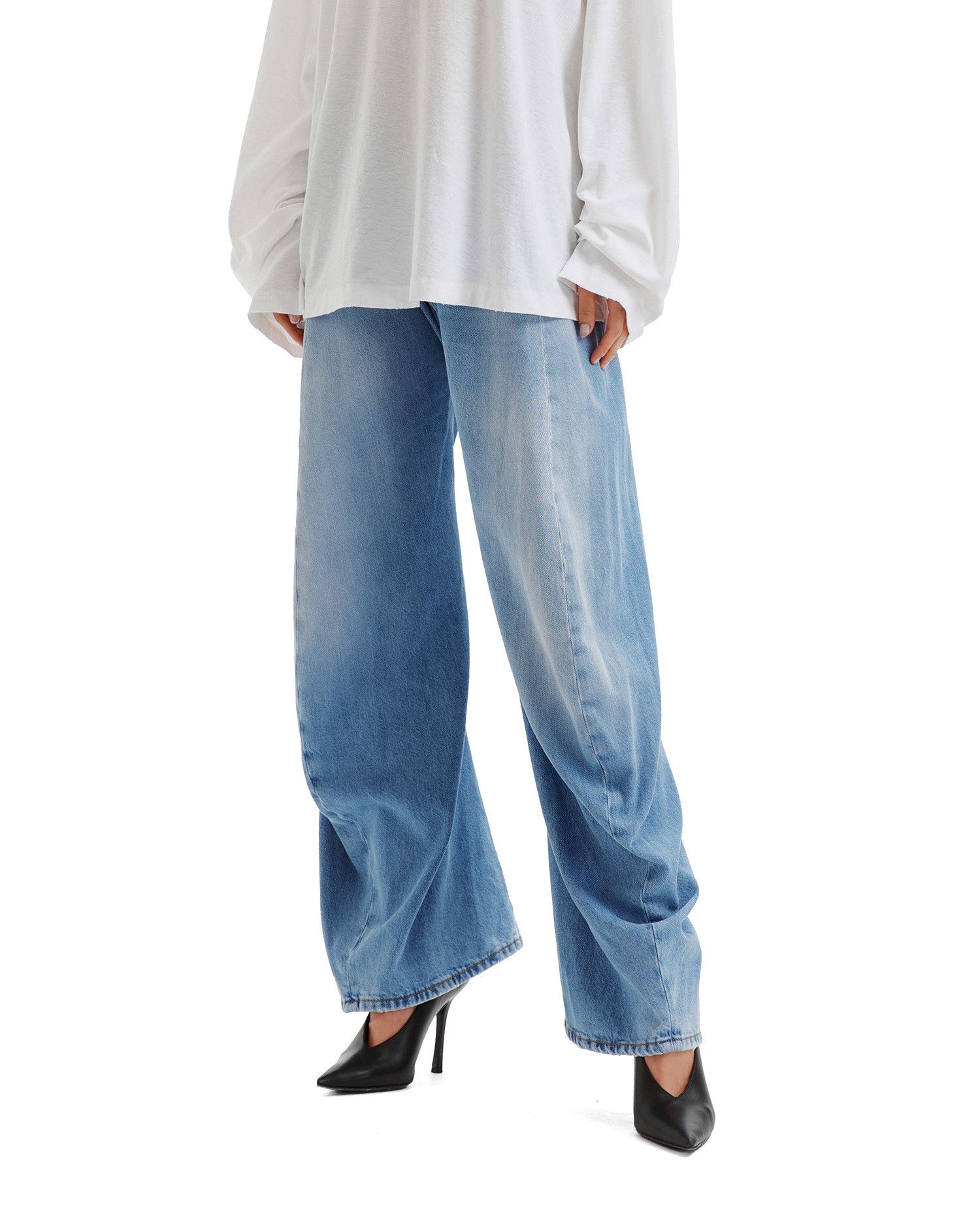 Acne Studios Acne Studios 2006F LOOSE FIT Ripped Washed Jeans Size 26" / US 2 / IT 38 - 3 Thumbnail