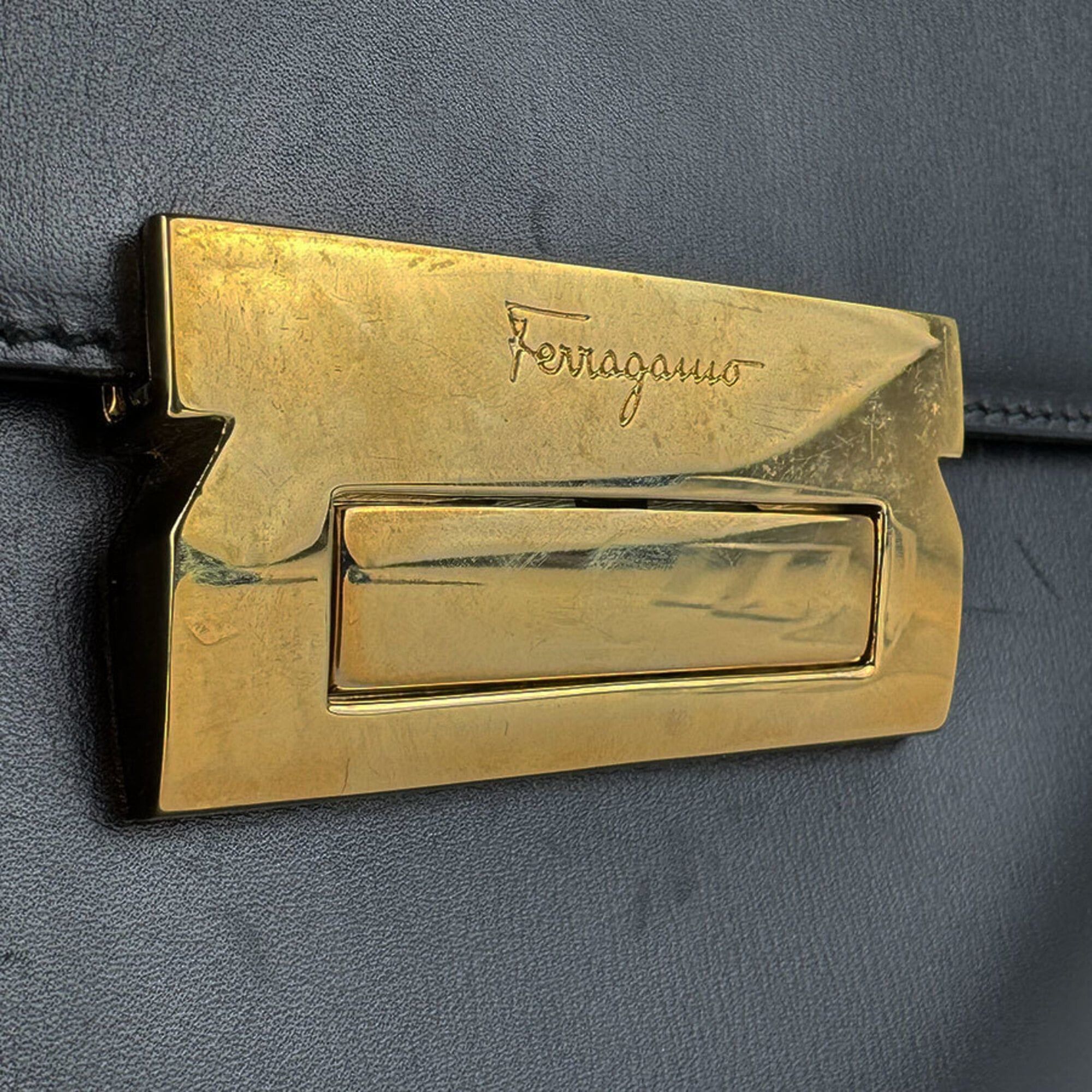 Salvatore Ferragamo Salvatore Ferragamo handbag/shoulder bag, leather, black, women's, z9834 Size ONE SIZE - 12 Thumbnail