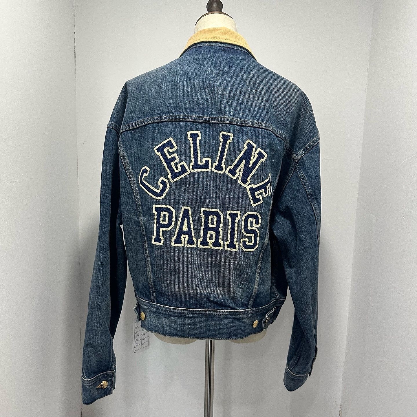 Celine Celine Paris Corduroy Collar Denim Jacket Size M Size M / US 6-8 / IT 42-44 - 2 Thumbnail