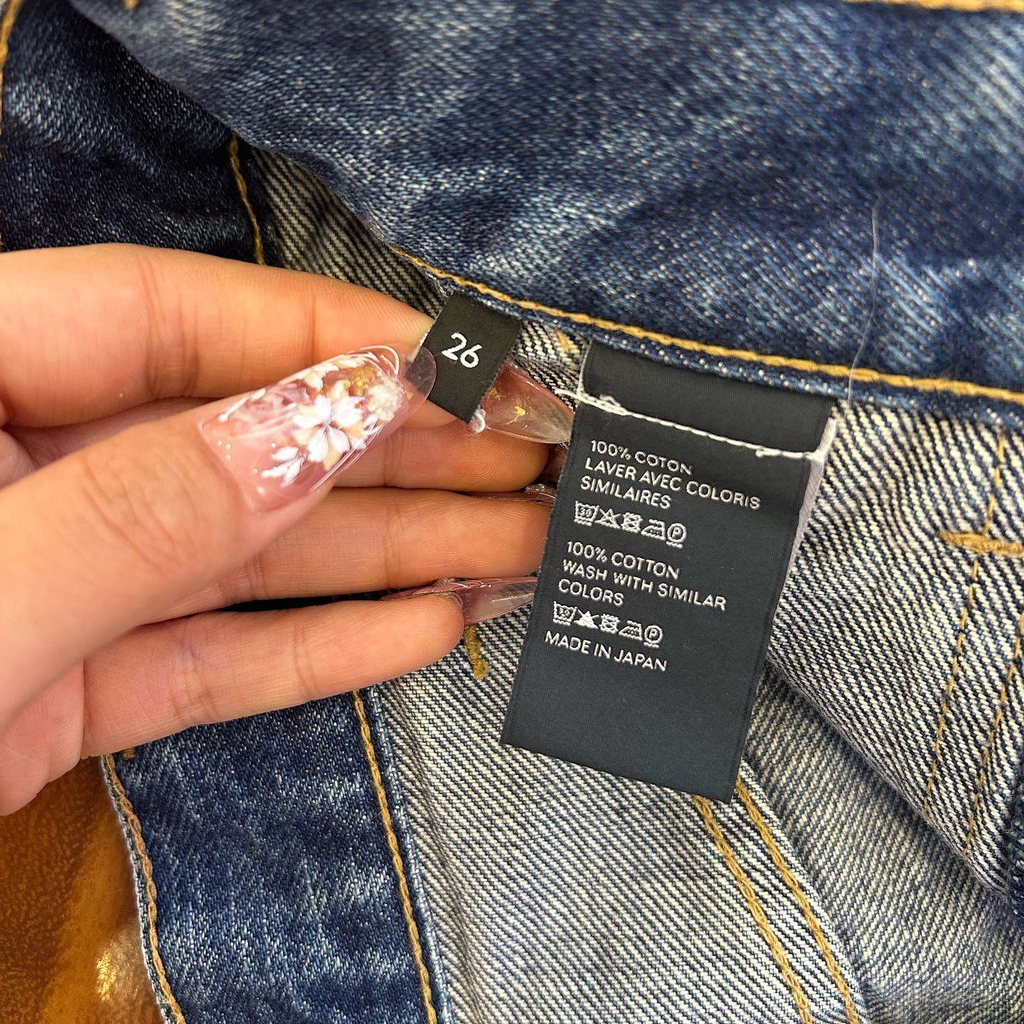 Celine Celine Logo Button Denim Shorts Size 26 Size 26" / US 2 / IT 38 - 5 Thumbnail