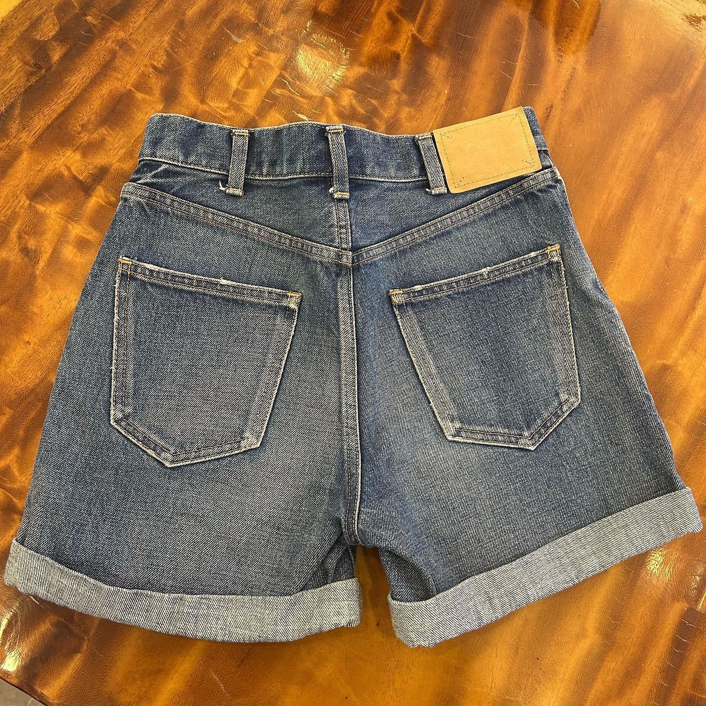 Celine Celine Logo Button Denim Shorts Size 26 Size 26" / US 2 / IT 38 - 2 Thumbnail