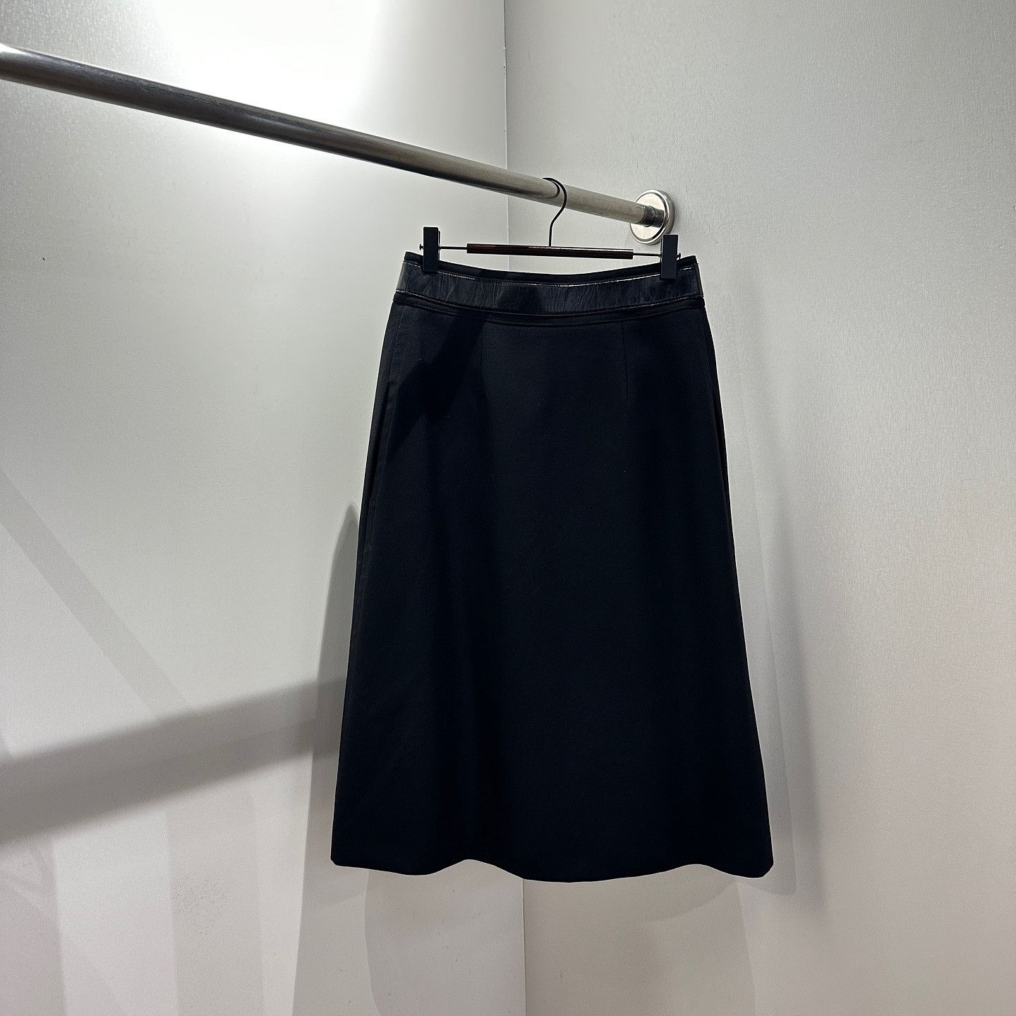 Celine CELINE Wool Triomphe Midi Skirt Size 36 Size 26" / US 2 / IT 38 - 2 Thumbnail