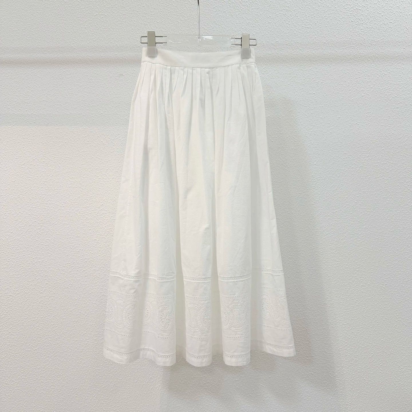 Celine Celine White Cotton Embroidered Maxi Skirt Size 34 Size 25" / US 0 / IT 36 - 2 Thumbnail