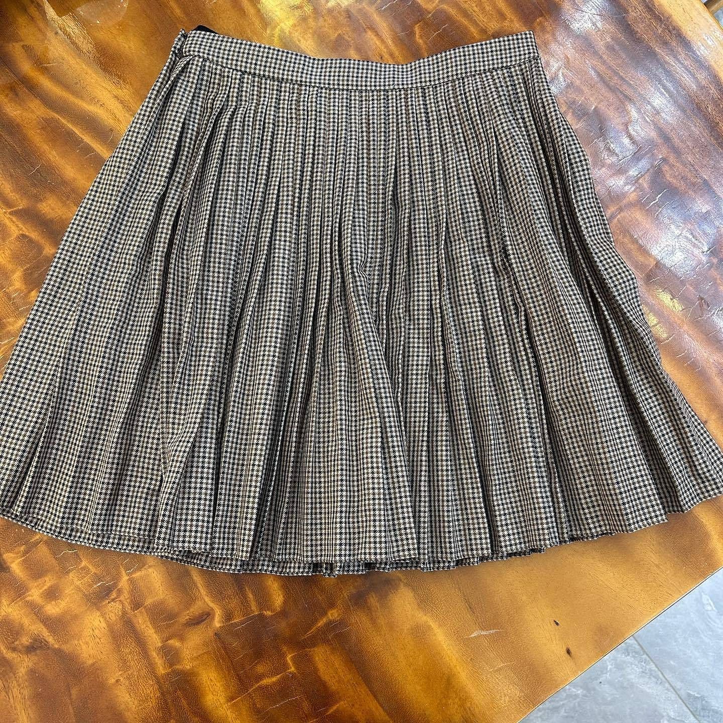 Celine Celine Houndstooth Pleated Mini Skirt Size 38 Size 27" / US 4 / IT 40 - 2 Thumbnail