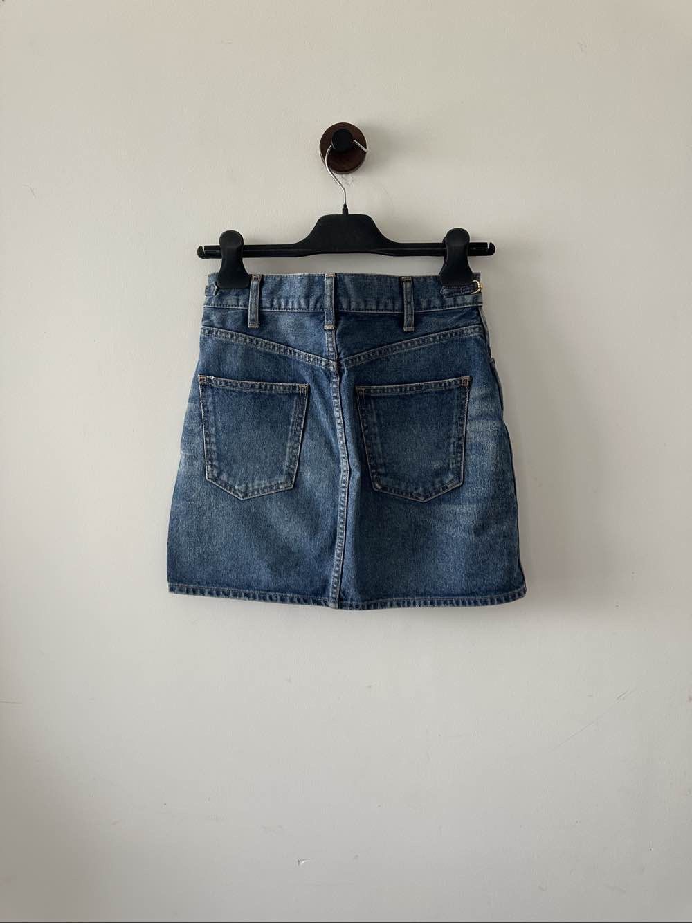 Celine Celine Chain Detail Denim Mini Skirt Size 26 Size 26" / US 2 / IT 38 - 2 Thumbnail
