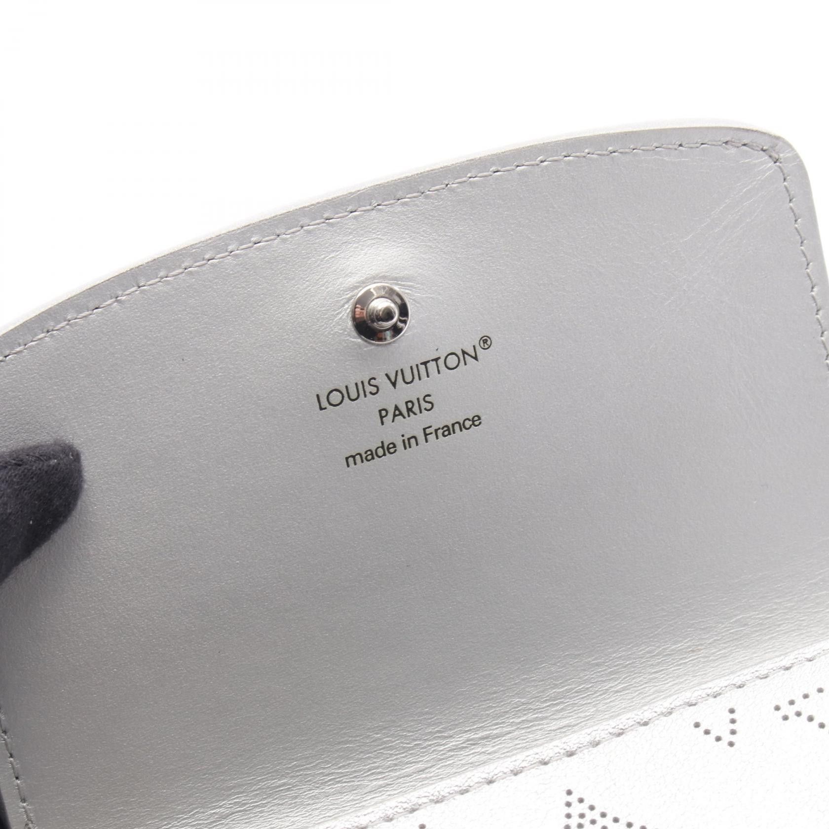 Louis Vuitton Louis Vuitton Louis Vuitton Portefeuille Iris Mahina Wallet Leather Short Wallet M26706 DUTY FREE for USA Size ONE SIZE - 5 Thumbnail
