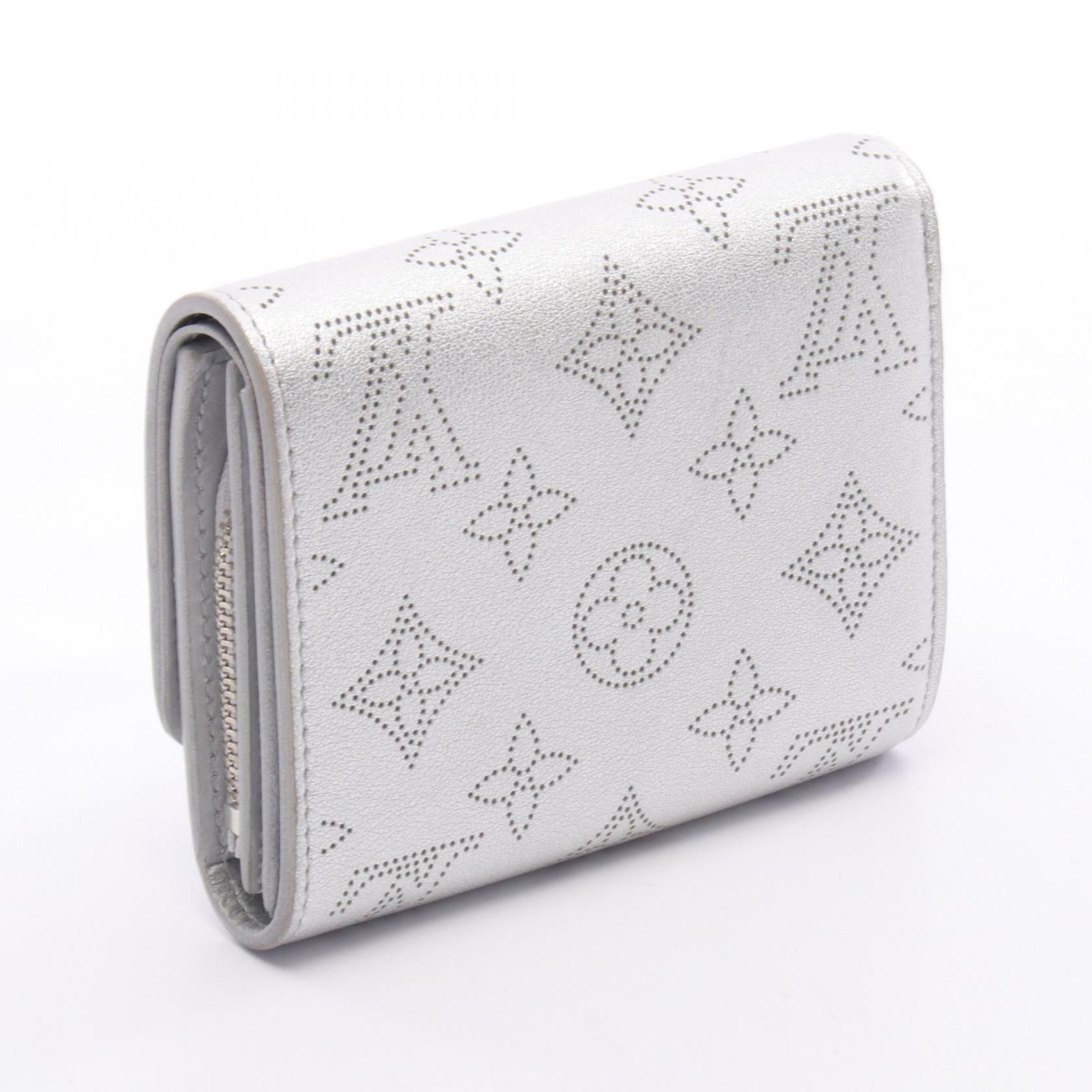 Louis Vuitton Louis Vuitton Louis Vuitton Portefeuille Iris Mahina Wallet Leather Short Wallet M26706 DUTY FREE for USA Size ONE SIZE - 2 Thumbnail