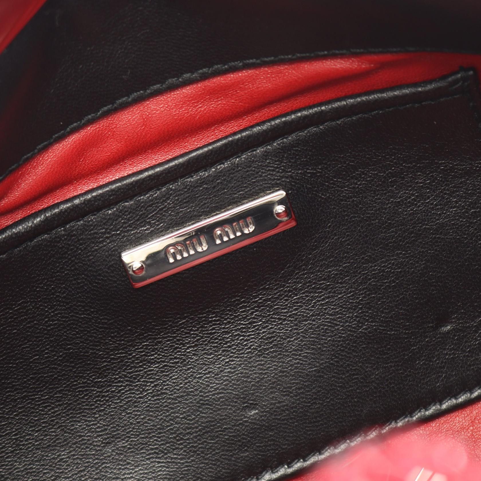 Miu Miu Miu Miu Miu Miu Matelasse Leather Shoulder Bag Leather Shoulder Bag DUTY FREE for USA Size ONE SIZE - 4 Thumbnail