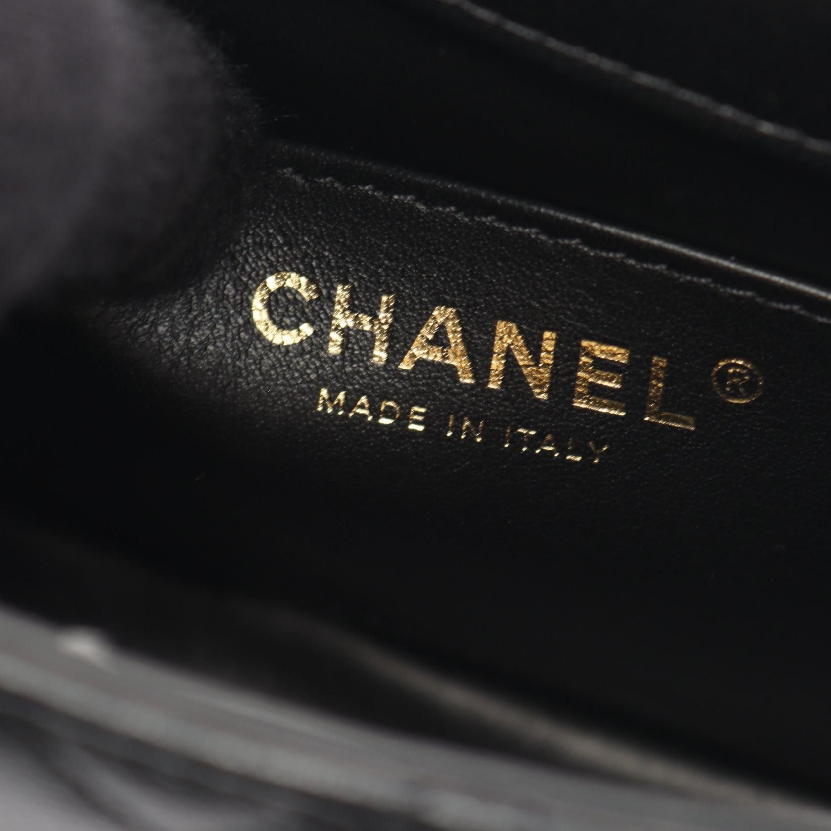 Chanel Chanel Chanel Matelasse Leather Shoulder Bag Leather Shoulder Bag AS3648 DUTY FREE for USA Size ONE SIZE - 4 Thumbnail