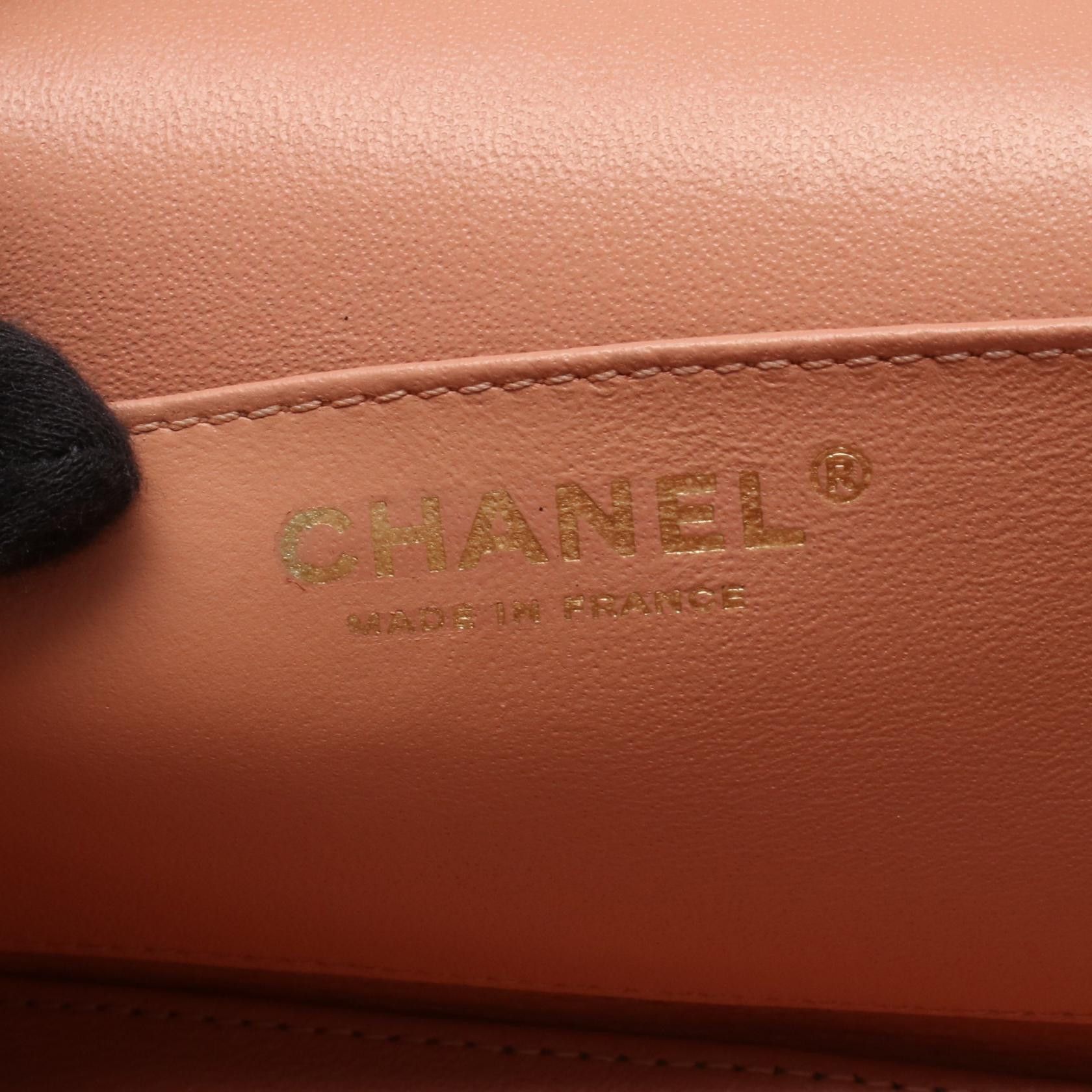 Chanel Chanel Chanel Matelasse Leather Shoulder Bag Leather Shoulder Bag A57343 DUTY FREE for USA Size ONE SIZE - 4 Thumbnail
