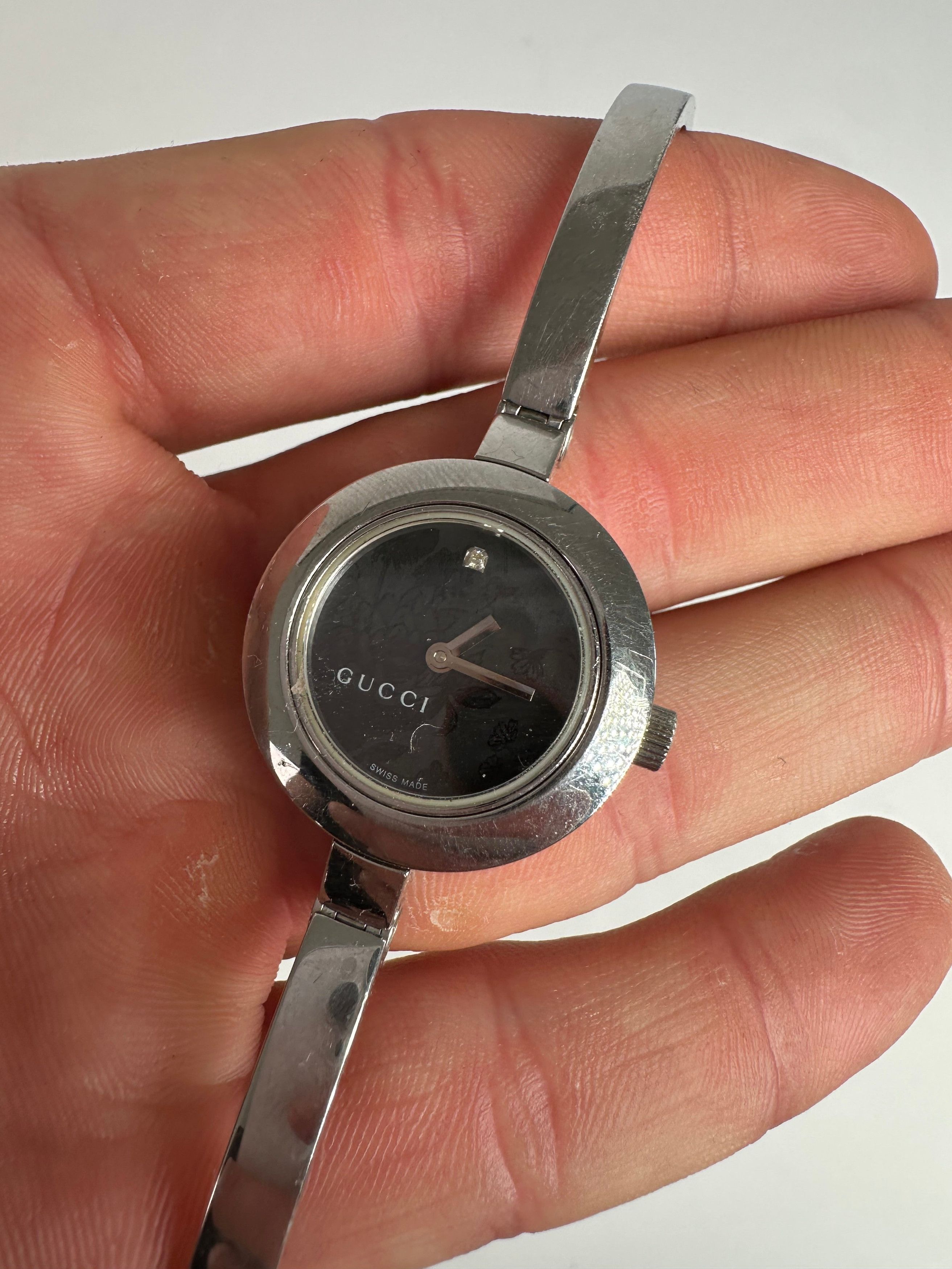 Gucci Vintage Stainless Steel Bracelet Watch Silver Black Size ONE SIZE - 3 Thumbnail