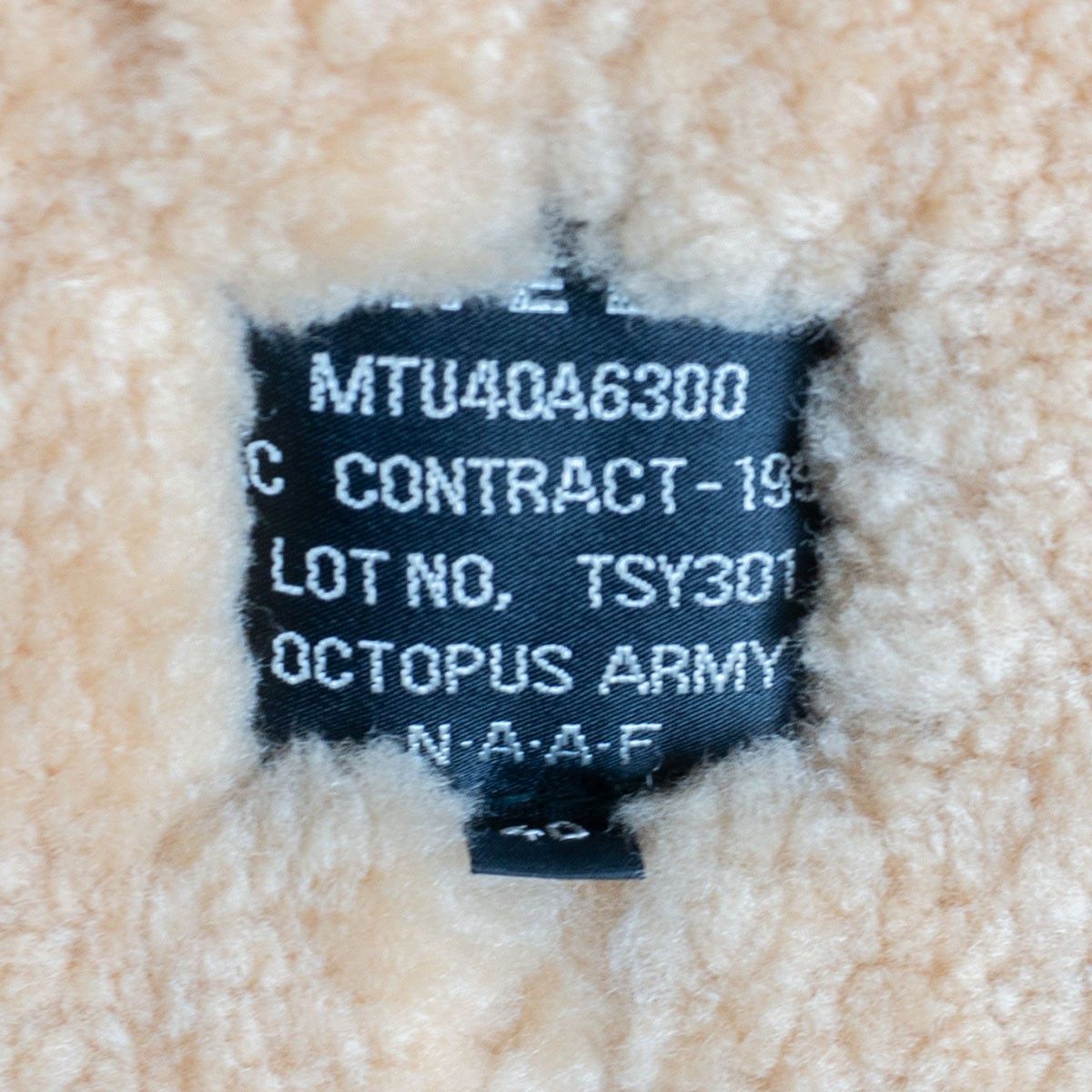 Vintage OCTOPUS ARMY B-3 Shearling Bomber Jacket Green Size 40 Size US XXS / EU 40 - 8 Thumbnail