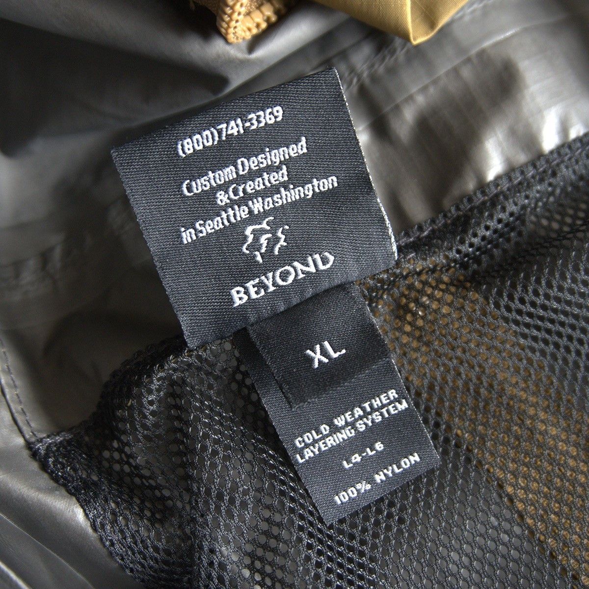 Vintage BEYOND CLOTHING PCU LEVEL6 GORE-TEX JACKET Size XL Size US XL / EU 56 / 4 - 8 Thumbnail