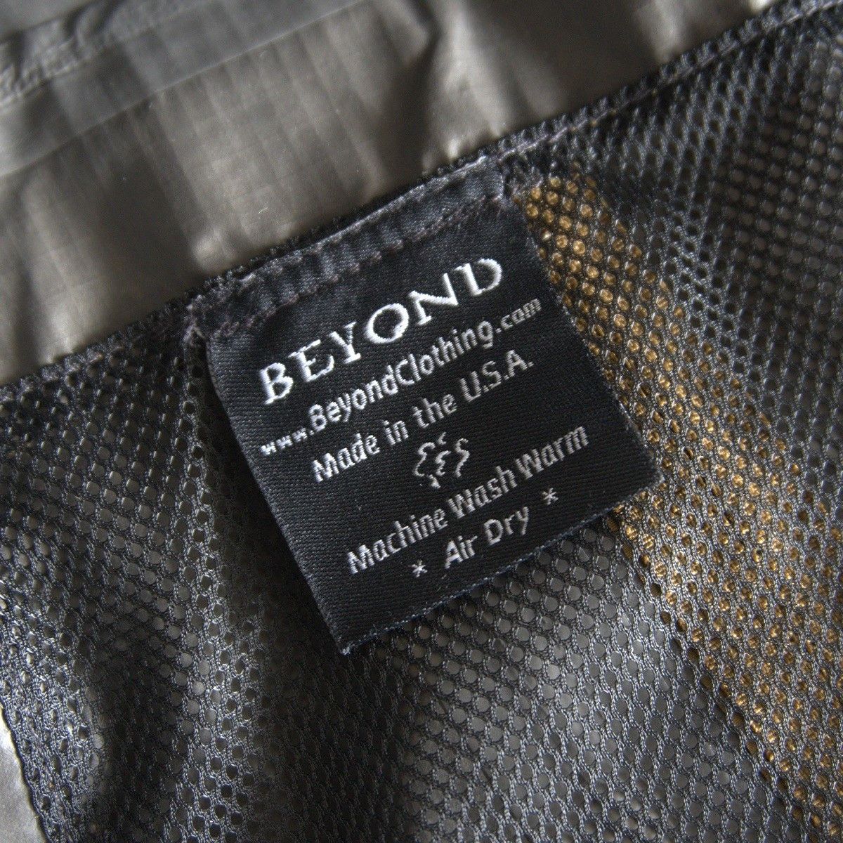 Vintage BEYOND CLOTHING PCU LEVEL6 GORE-TEX JACKET Size XL Size US XL / EU 56 / 4 - 7 Thumbnail