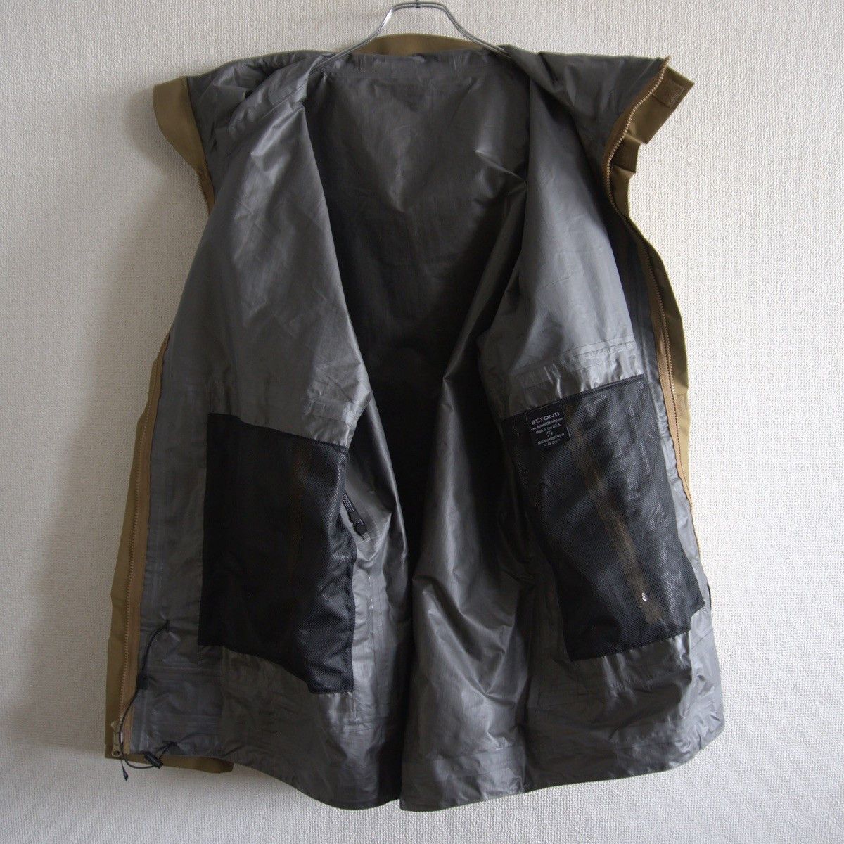 Vintage BEYOND CLOTHING PCU LEVEL6 GORE-TEX JACKET Size XL Size US XL / EU 56 / 4 - 6 Thumbnail