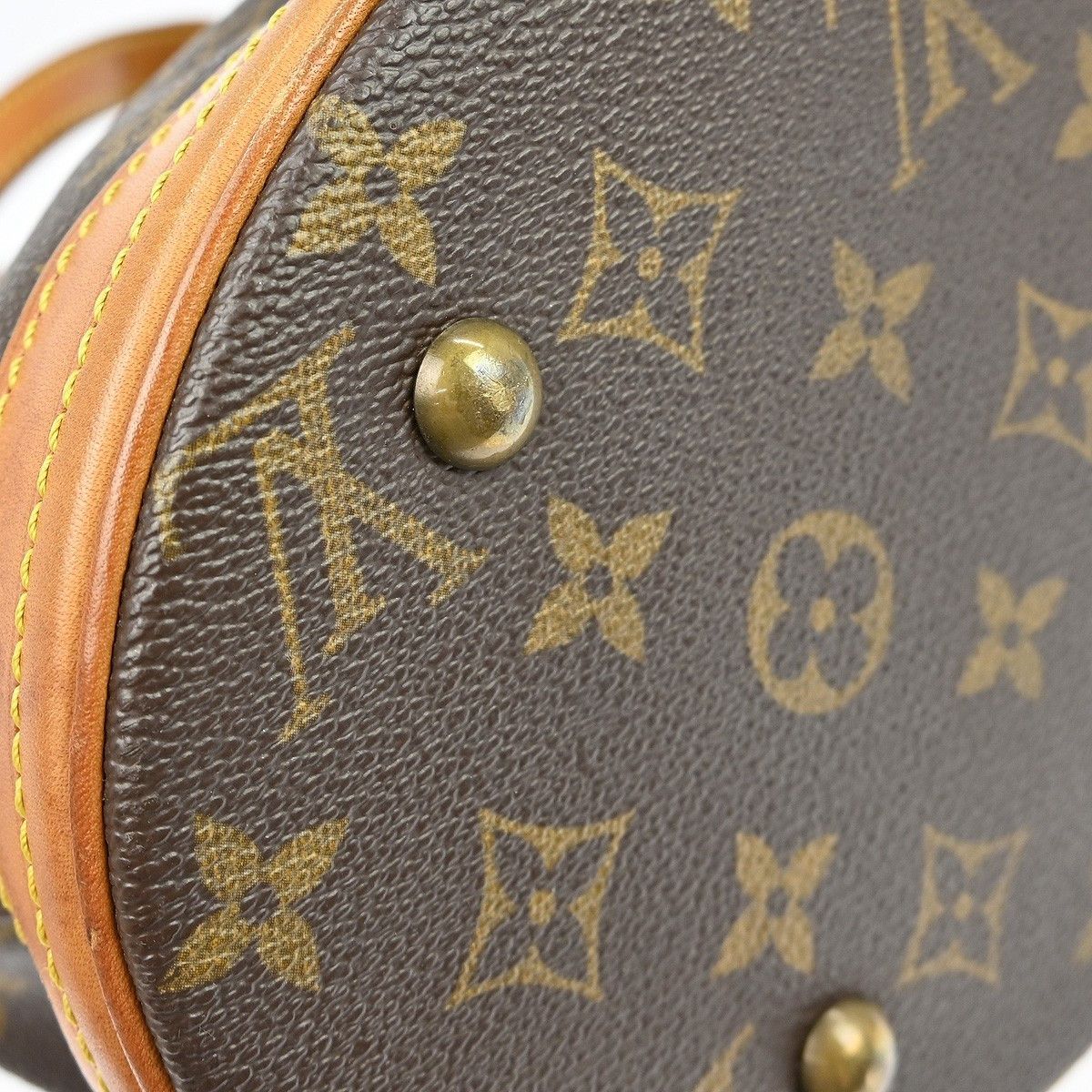 Louis Vuitton Louis Vuitton Petit Bucket Bag Monogram Canvas Size ONE SIZE - 8 Thumbnail