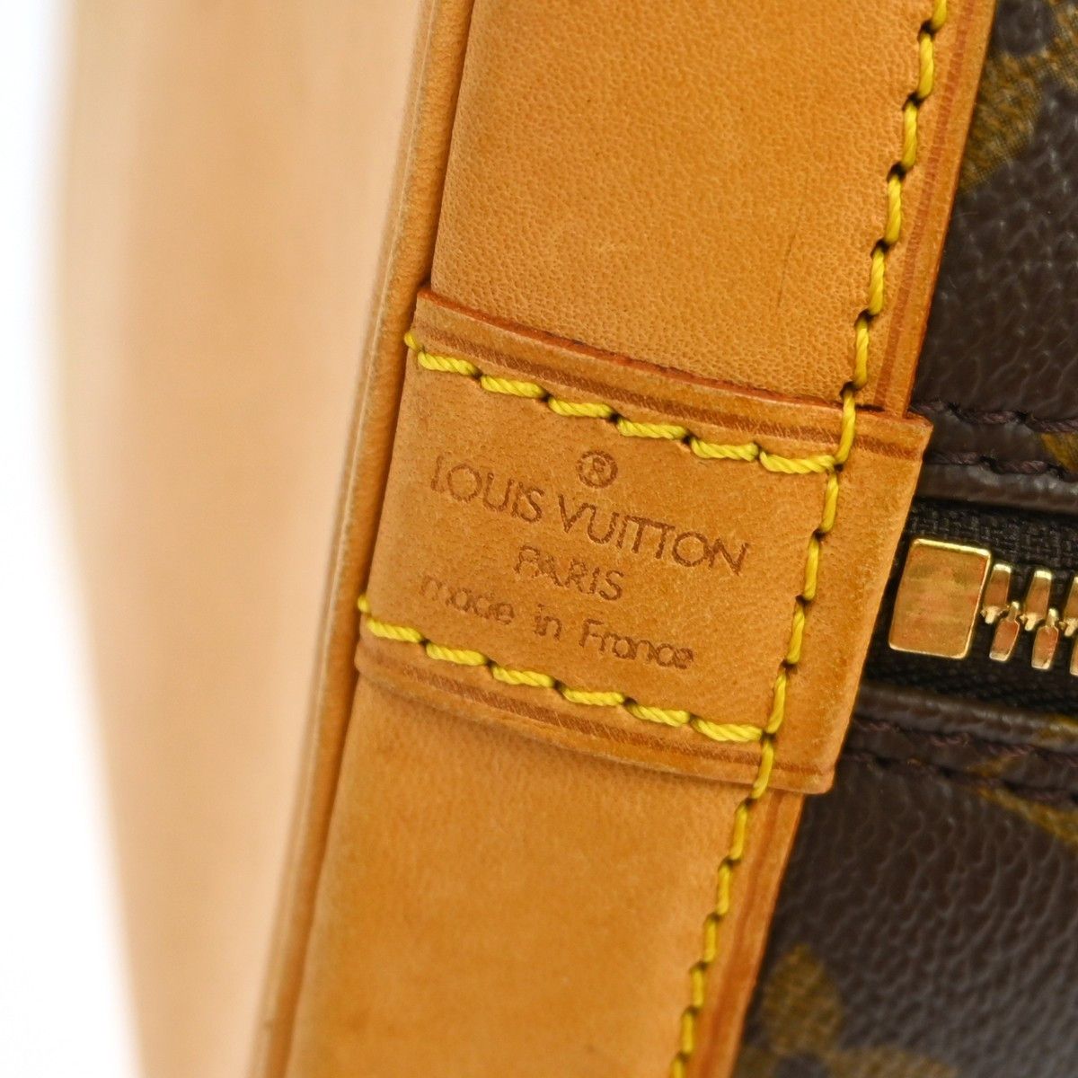 Louis Vuitton Louis Vuitton Alma Handbag Monogram Canvas Size ONE SIZE - 4 Thumbnail