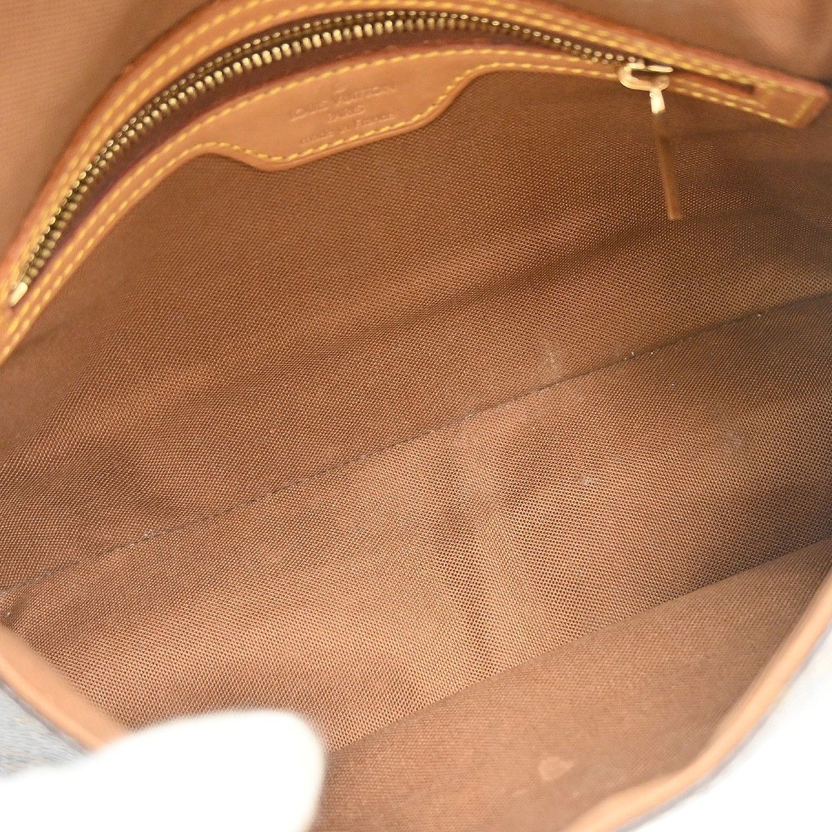 Louis Vuitton Louis Vuitton Monogram Looping Handbag Monogram Canvas Size ONE SIZE - 3 Thumbnail