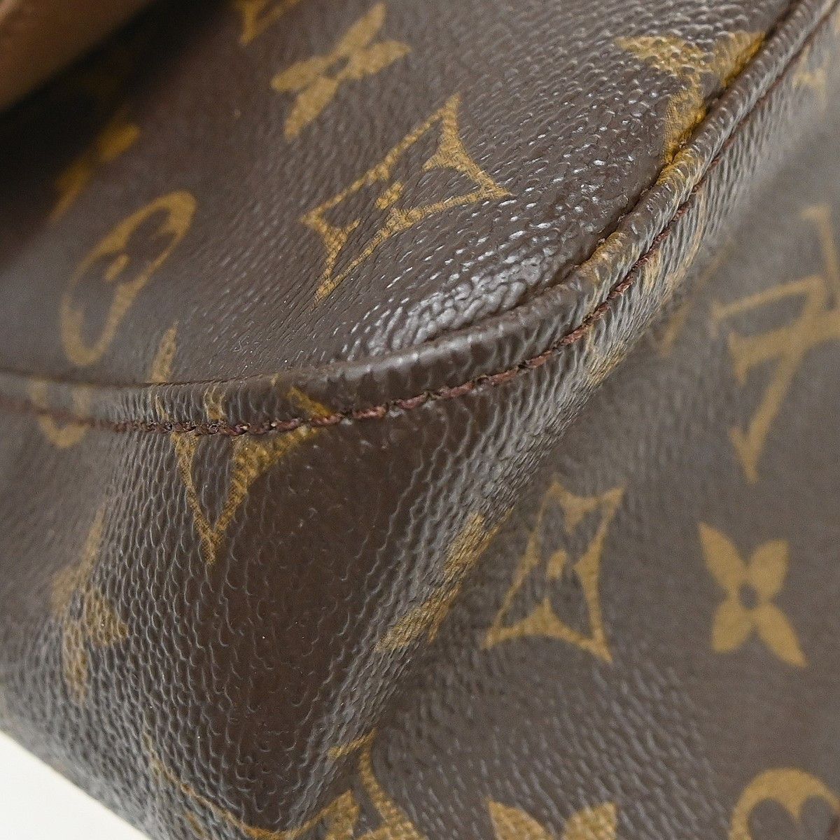 Louis Vuitton Louis Vuitton Monogram Looping Handbag Monogram Canvas Size ONE SIZE - 7 Thumbnail