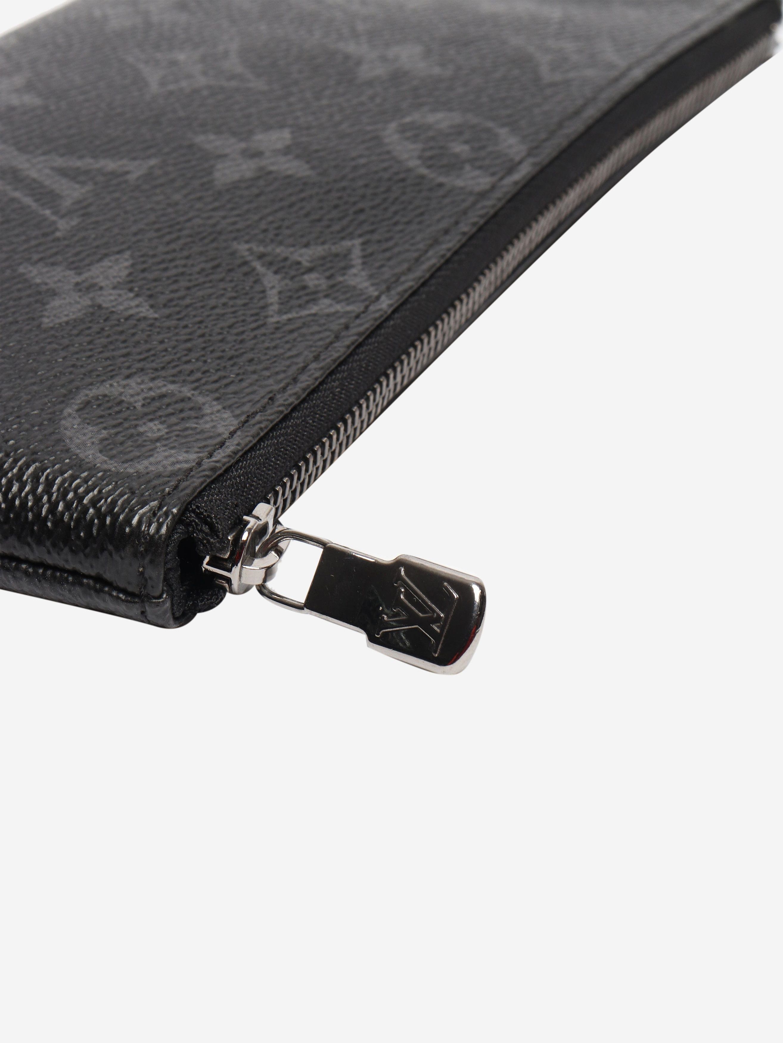Louis Vuitton Black monogram phone pouch Size ONE SIZE - 4 Thumbnail
