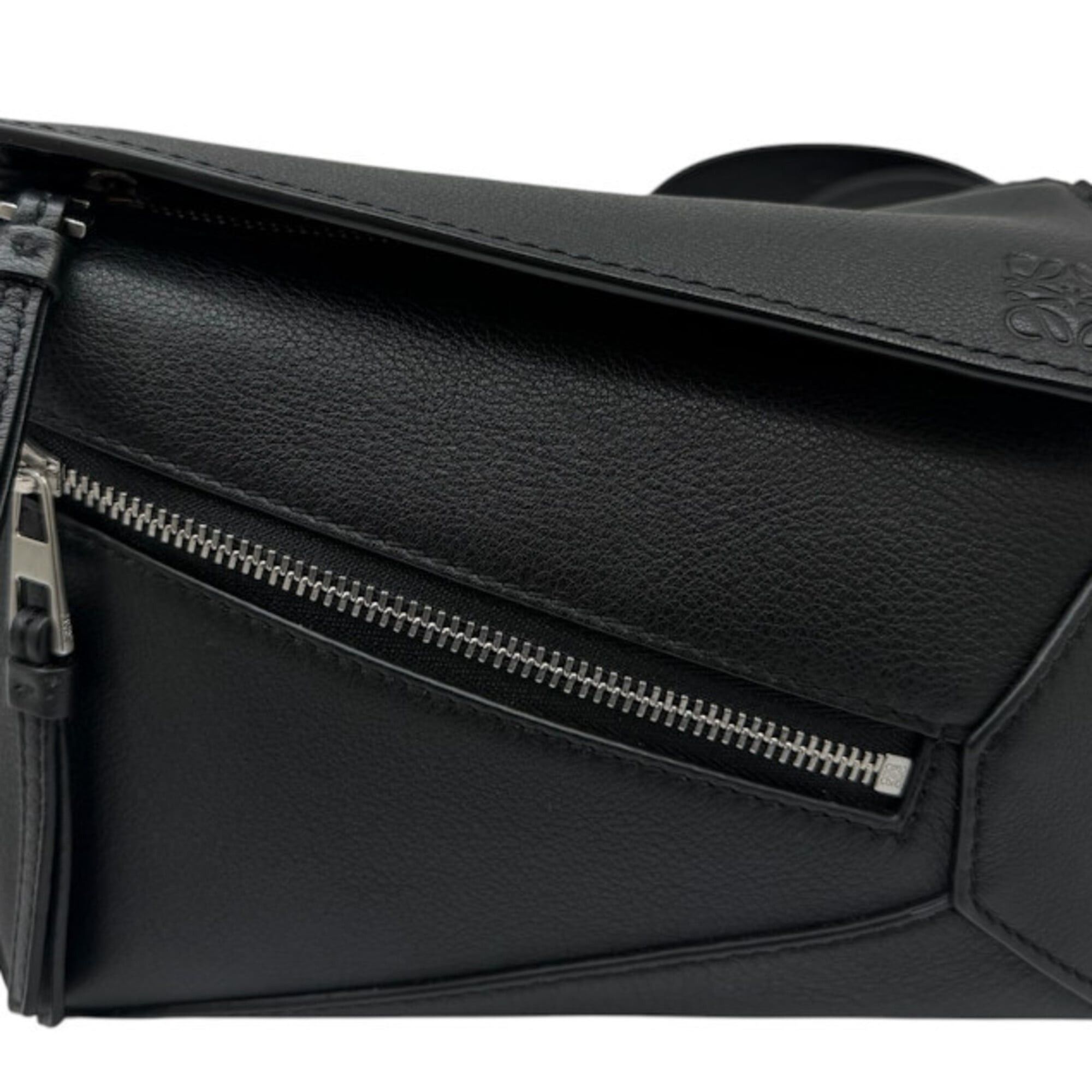 Loewe LOEWE Puzzle Bum Bag Mini Leather Black Body for Men and Women Size ONE SIZE - 2 Thumbnail