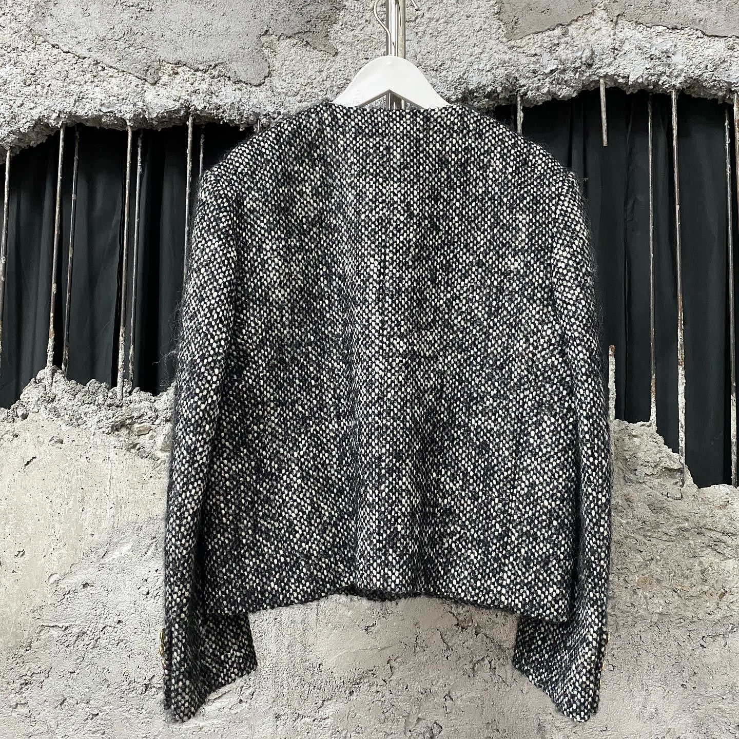 Celine Celine Tweed Gold Button Jacket Size 40 Size M / US 6-8 / IT 42-44 - 2 Thumbnail