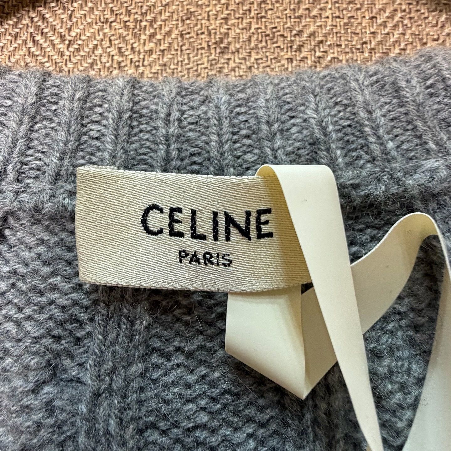 Celine CELINE Triomphe Cable Knit Elbow Patch Sweater Size XL Size US XL / EU 56 / 4 - 3 Thumbnail