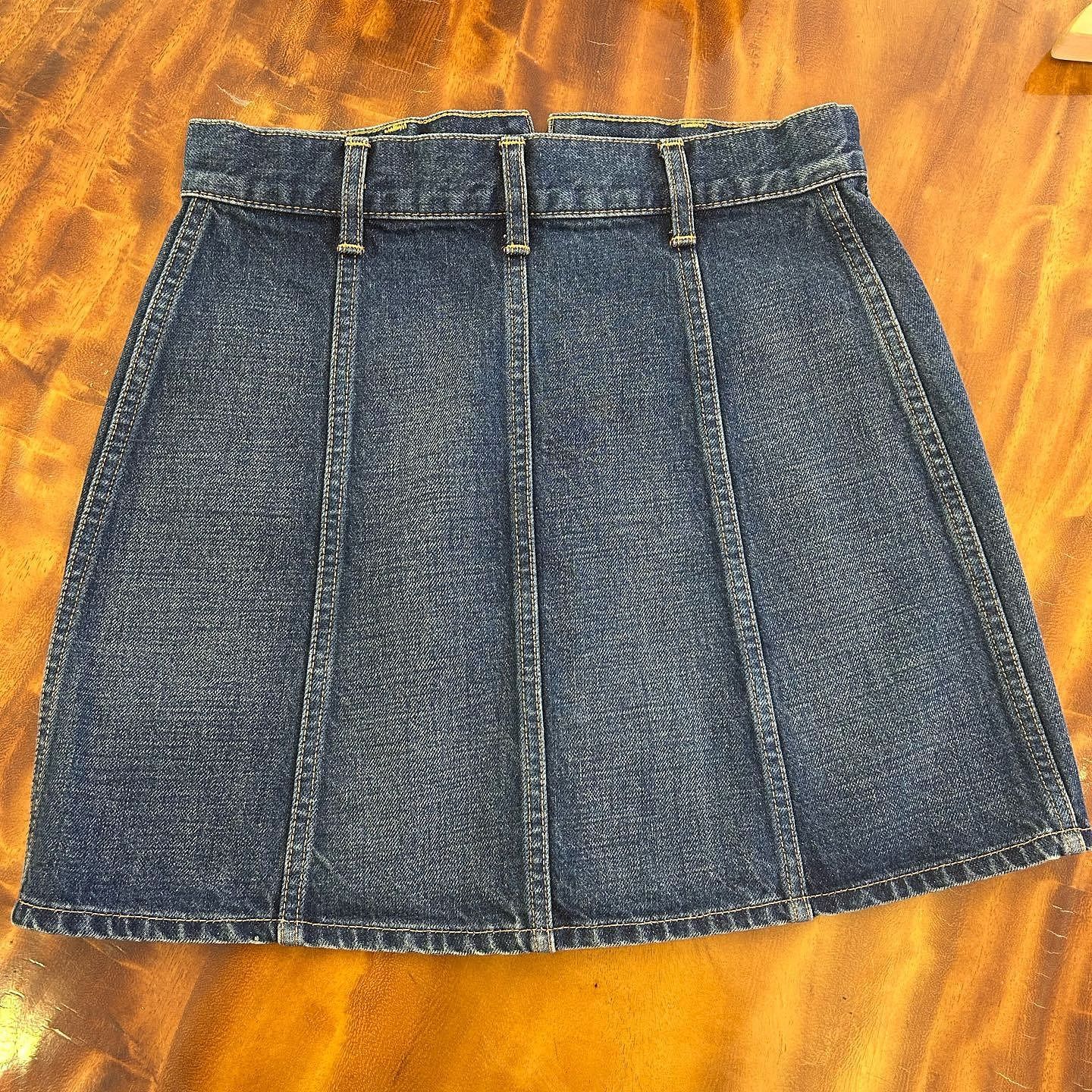 Celine Celine Logo Chain Denim Mini Skirt Size 26 Size 26" / US 2 / IT 38 - 10 Thumbnail