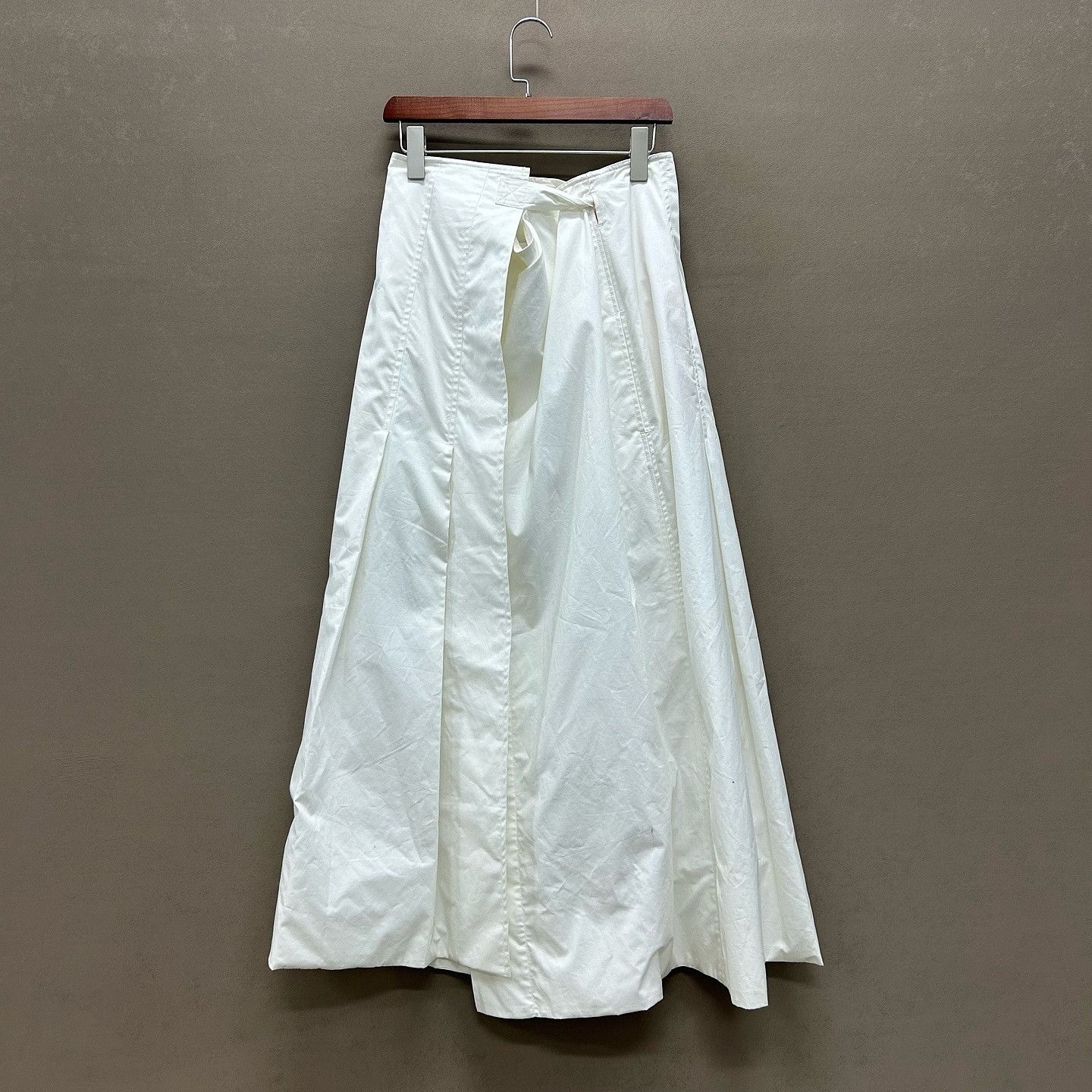 Celine Celine White Cotton Maxi Skirt Size 38 Size 27" / US 4 / IT 40 - 2 Thumbnail