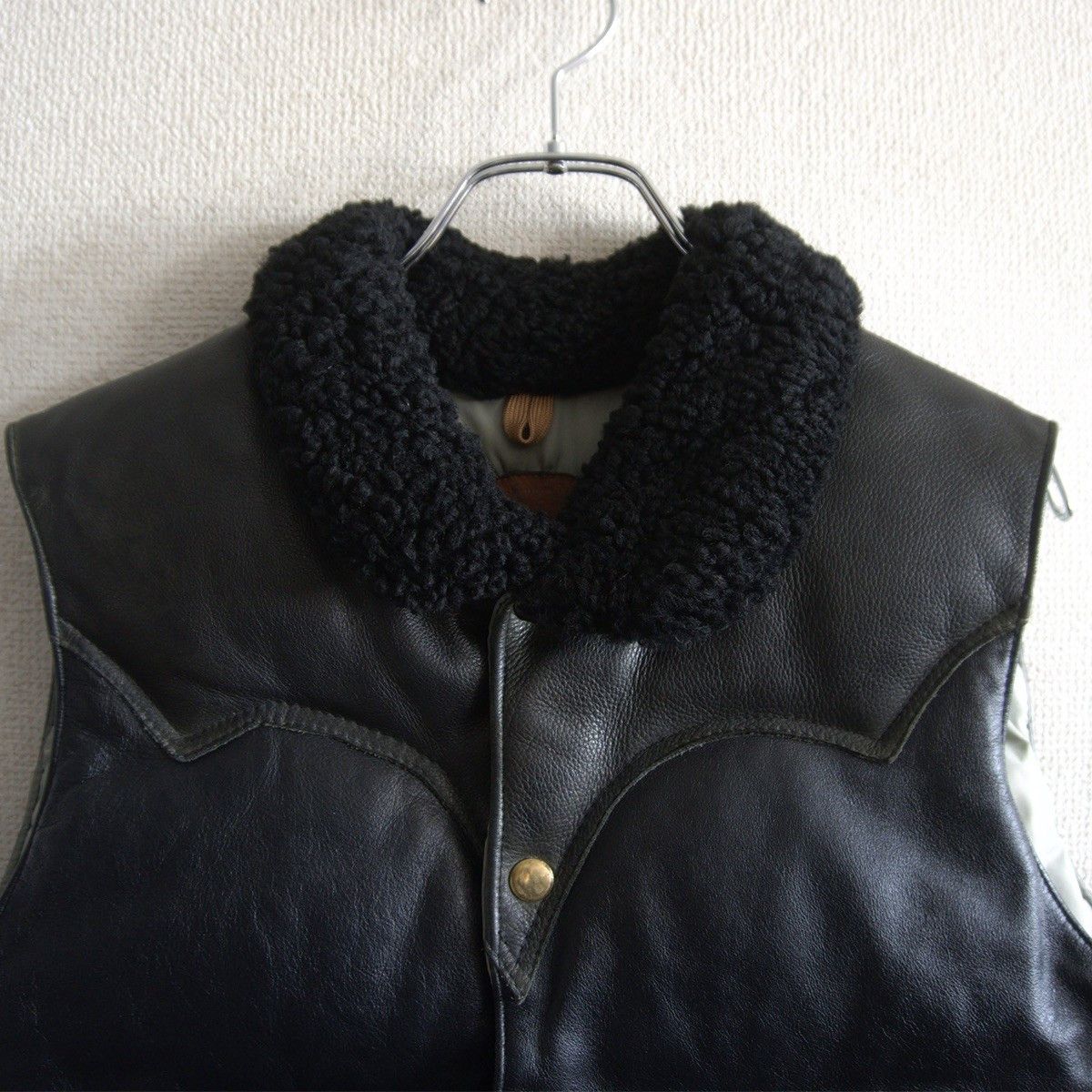 Warehouse Warehouse Black Leather Down Vest Size M Size US M / EU 48-50 / 2 - 4 Thumbnail