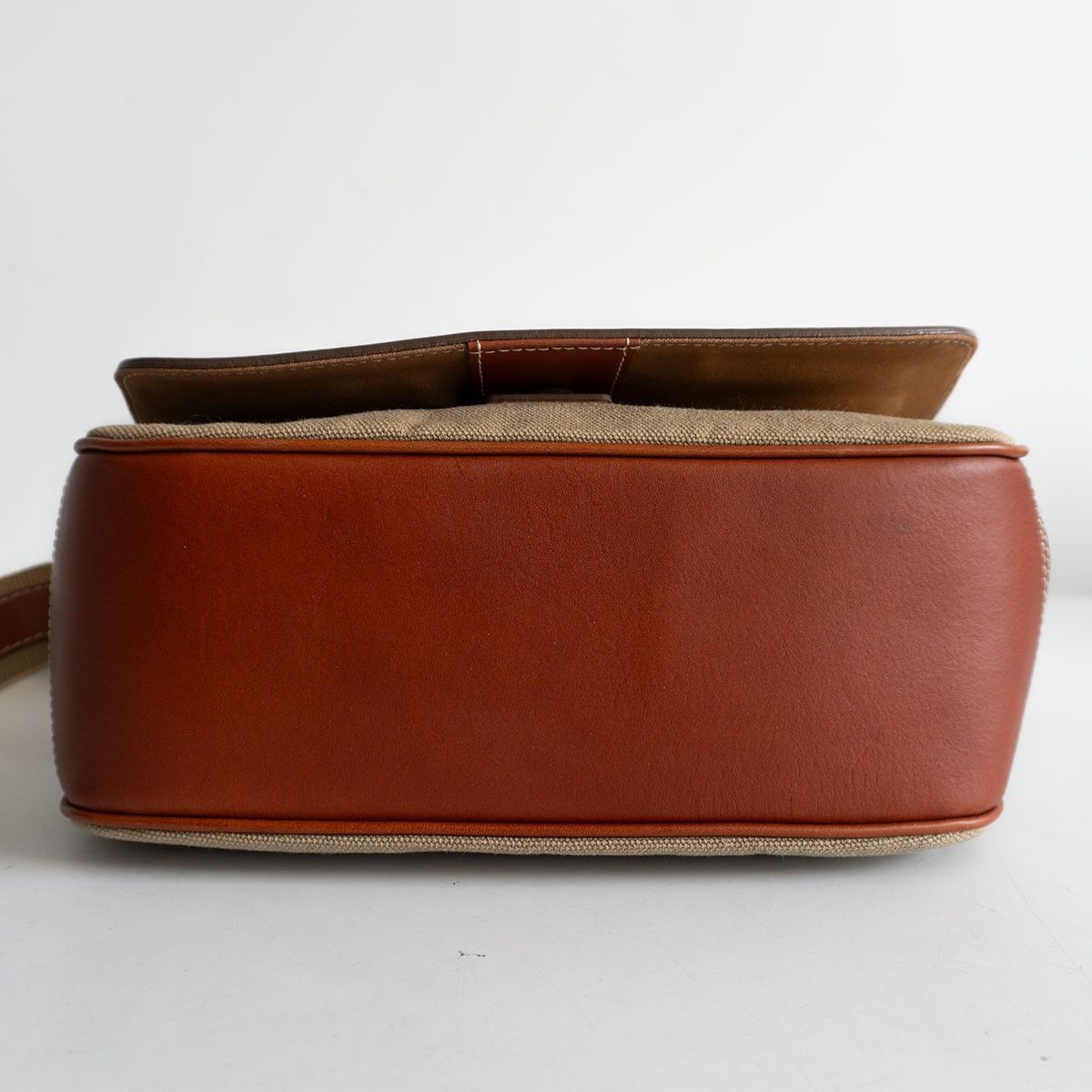 Japanese Brand Camera Sling Bag Shoulder Size ONE SIZE - 4 Thumbnail