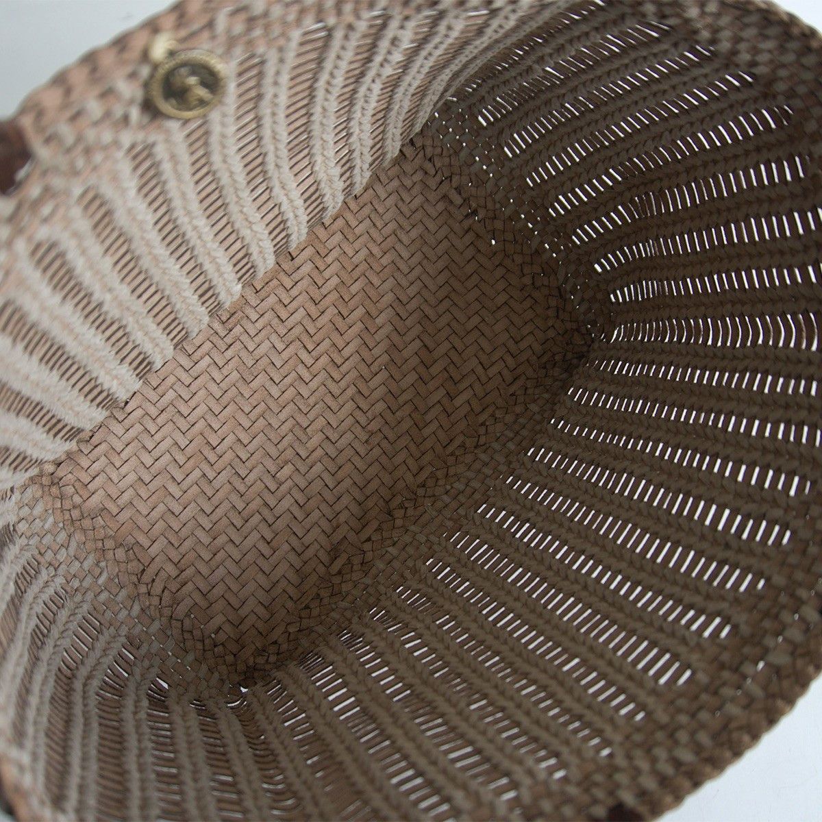 Vintage DRAGON Leather Mesh Handbag Size ONE SIZE - 7 Thumbnail