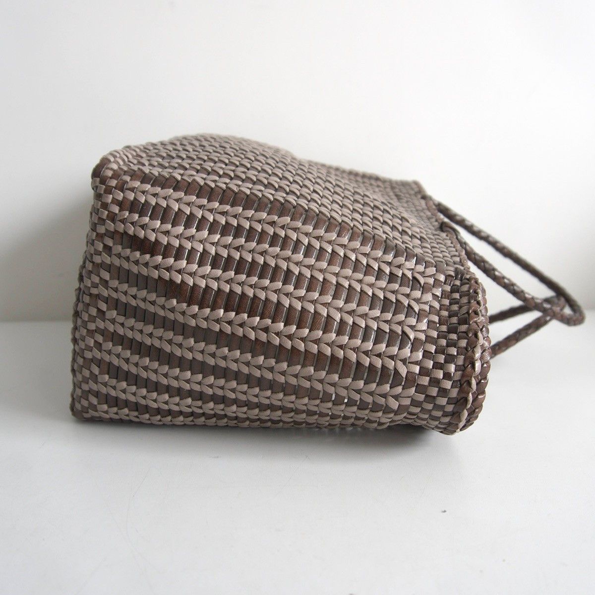 Vintage DRAGON Leather Mesh Handbag Size ONE SIZE - 5 Thumbnail