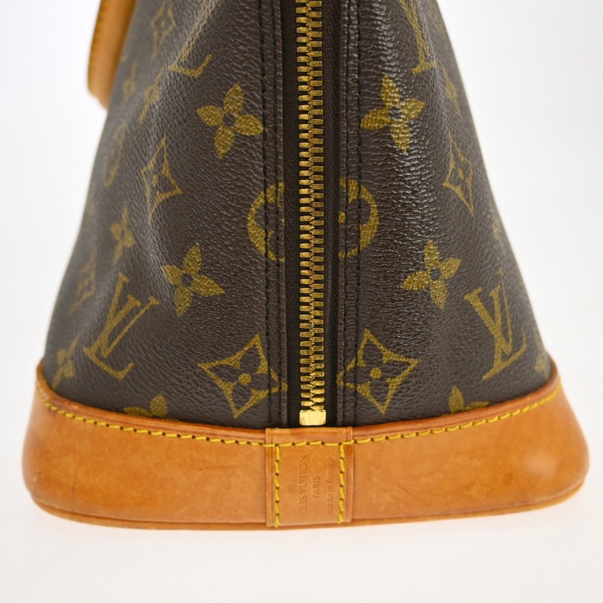 Louis Vuitton Louis Vuitton Alma Handbag Monogram Canvas Size ONE SIZE - 4 Thumbnail