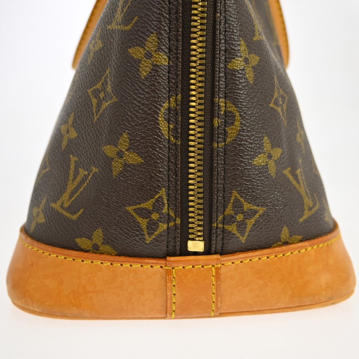 Louis Vuitton Louis Vuitton Alma Handbag Monogram Canvas Size ONE SIZE - 3 Thumbnail