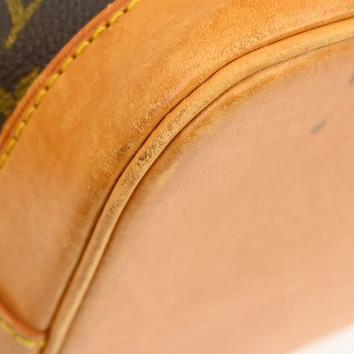 Louis Vuitton Louis Vuitton Alma Handbag Monogram Canvas Size ONE SIZE - 11 Thumbnail
