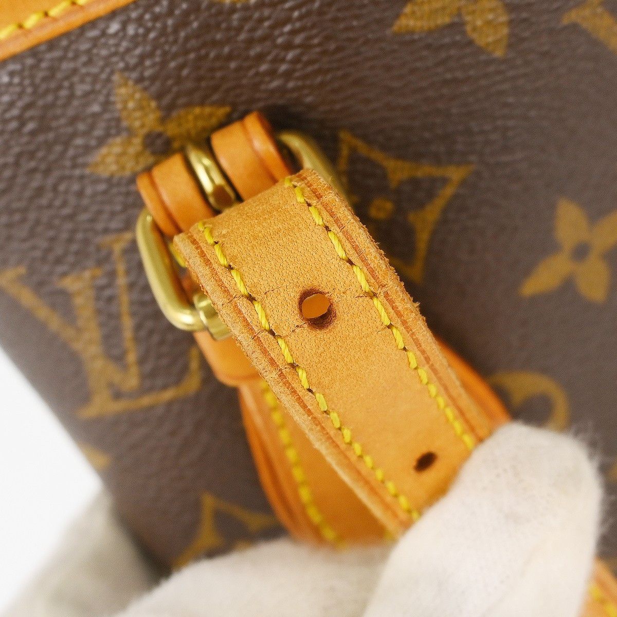 Louis Vuitton Louis Vuitton Petit Bucket Bag Monogram Canvas Size ONE SIZE - 13 Thumbnail