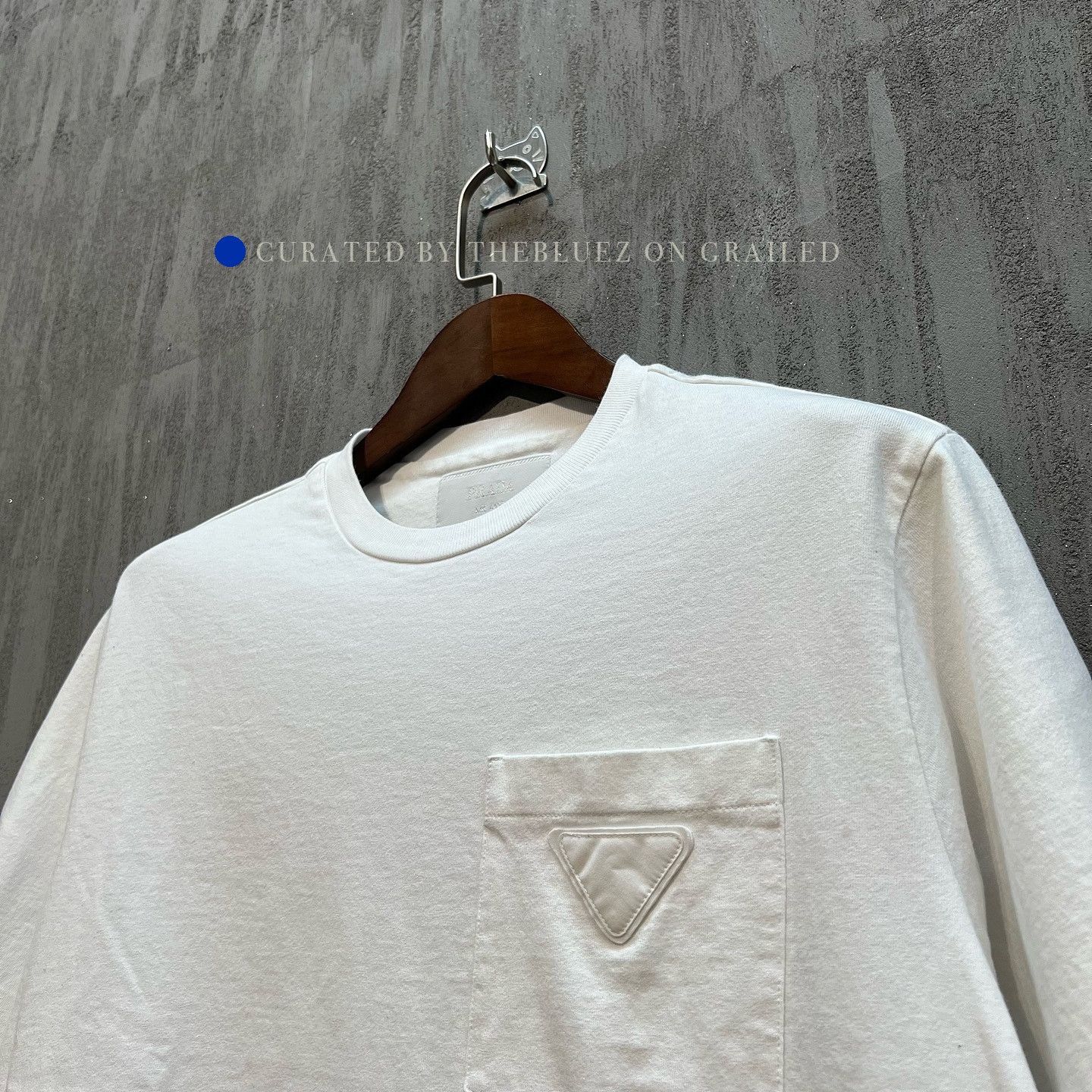 Prada Triangle Logo Pocket T-Shirt Size US S / EU 44-46 / 1 - 6 Thumbnail