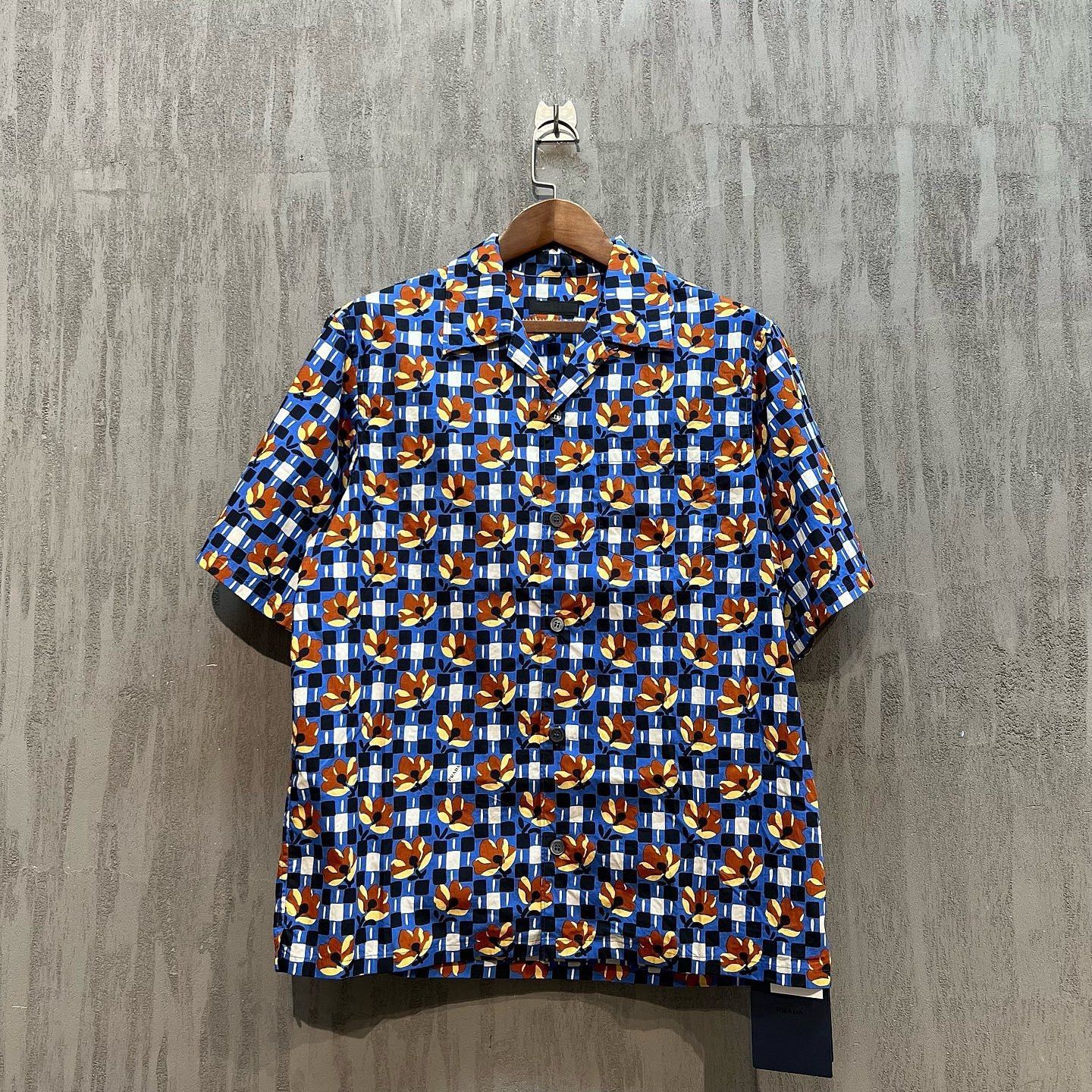 Prada Floral Check Short Sleeve Shirt in Multi Size US XL / EU 56 / 4 - 7 Thumbnail
