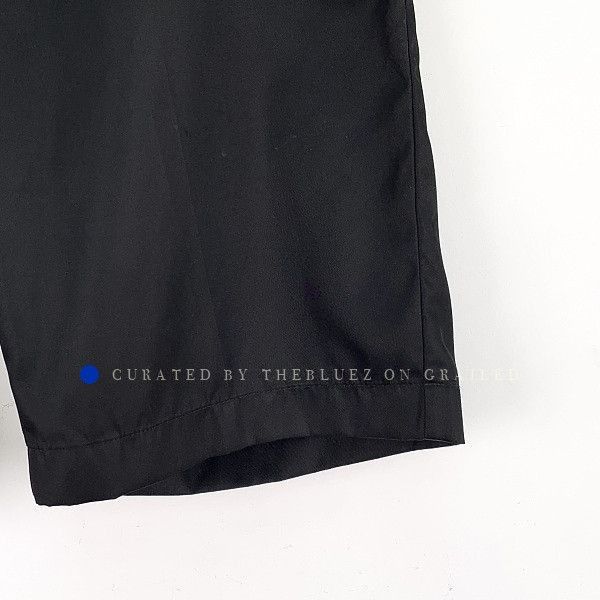 Prada Sleek Black Triangle Logo Shorts Size US 34 / EU 50 - 6 Thumbnail