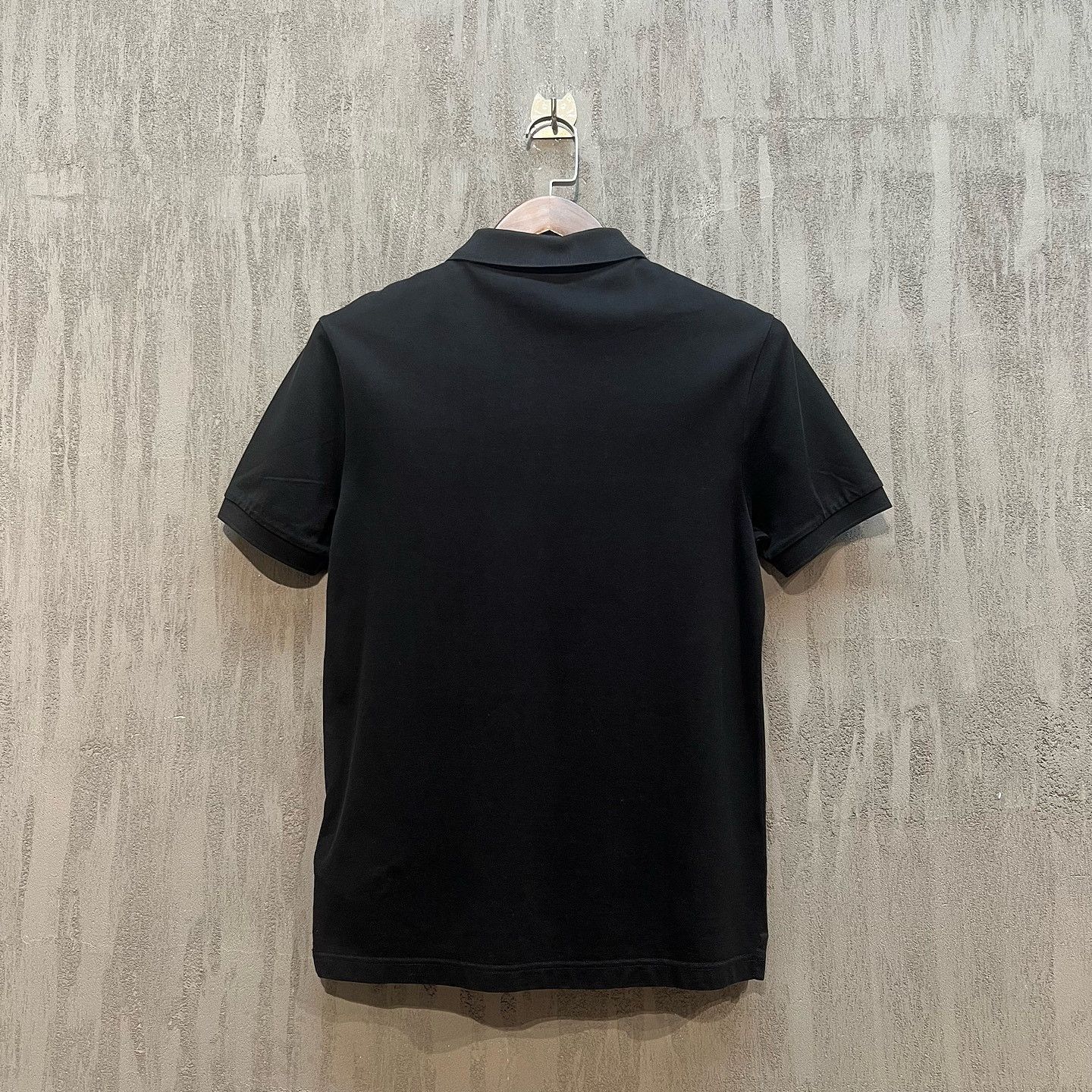 Prada Classic Triangle Logo Polo Shirt in Black Size US S / EU 44-46 / 1 - 2 Thumbnail