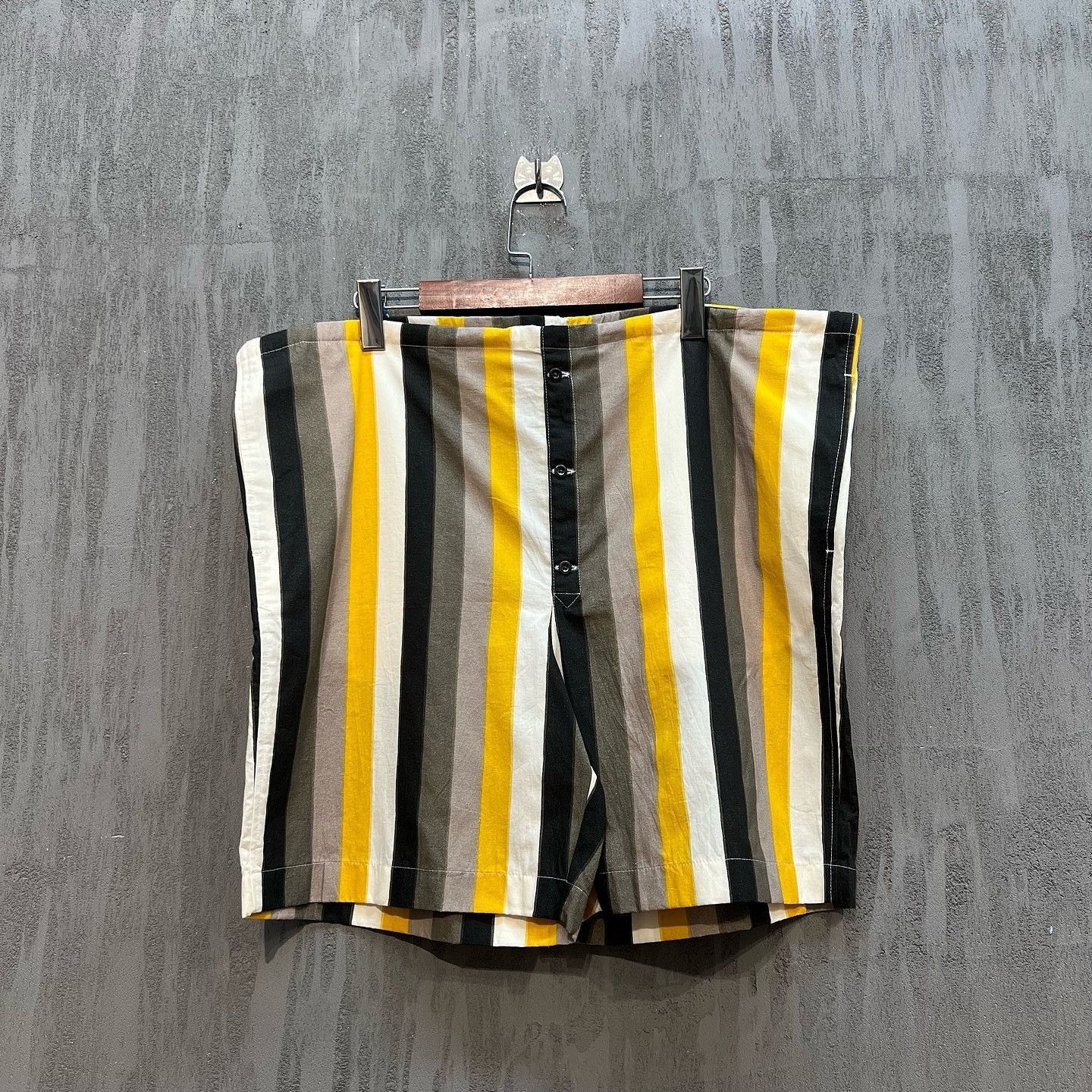 Prada Colorful Striped Casual Shorts Size US 36 / EU 52 - 7 Thumbnail