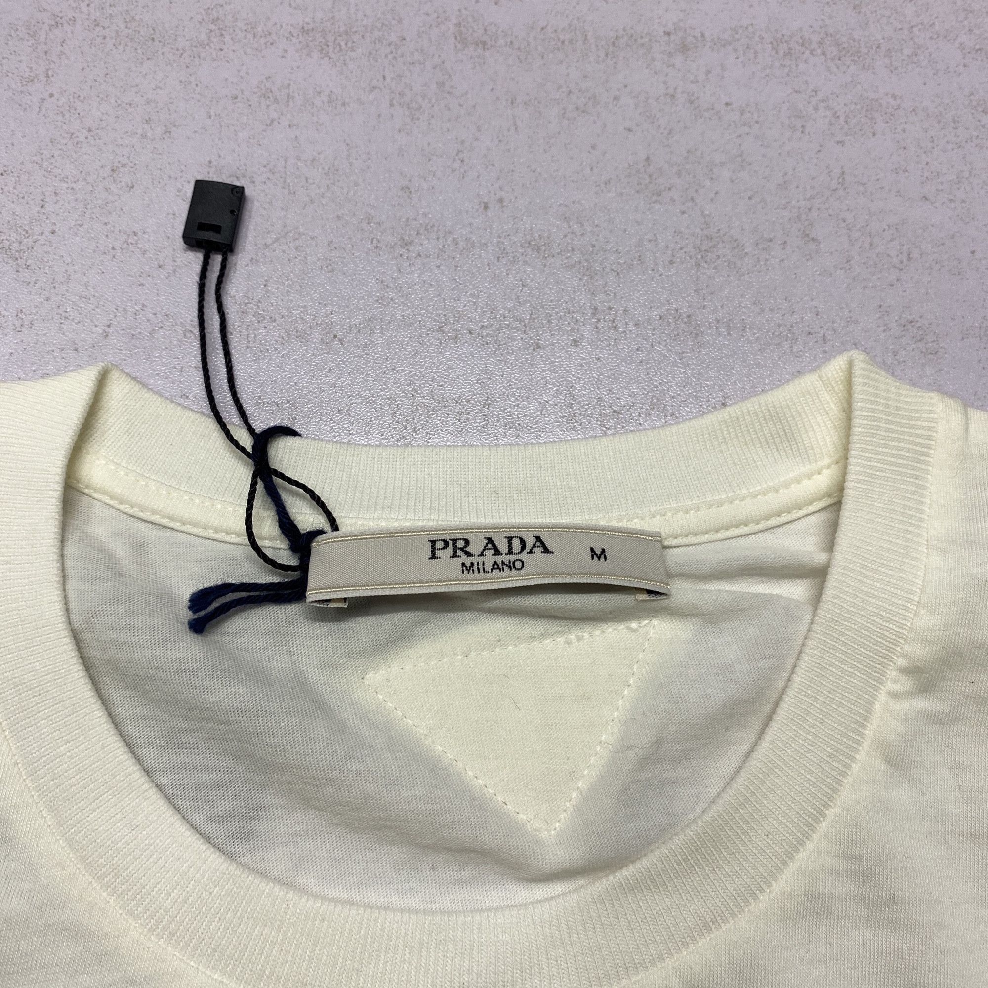 Prada Heart Patch Short Sleeve Tee in White Size US M / EU 48-50 / 2 - 3 Thumbnail