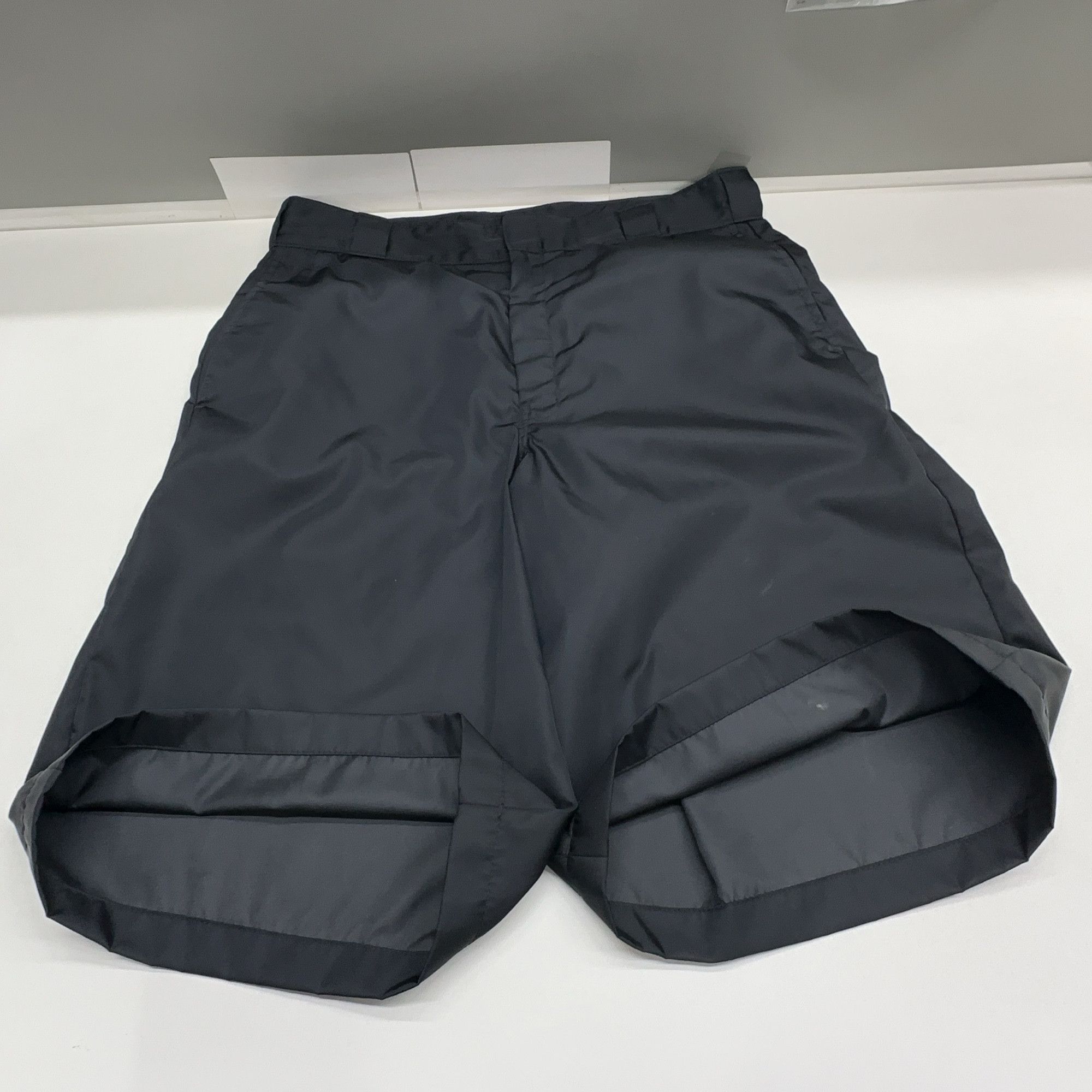 Prada Stylish Black Re-Nylon Shorts Size US 30 / EU 46 - 7 Thumbnail