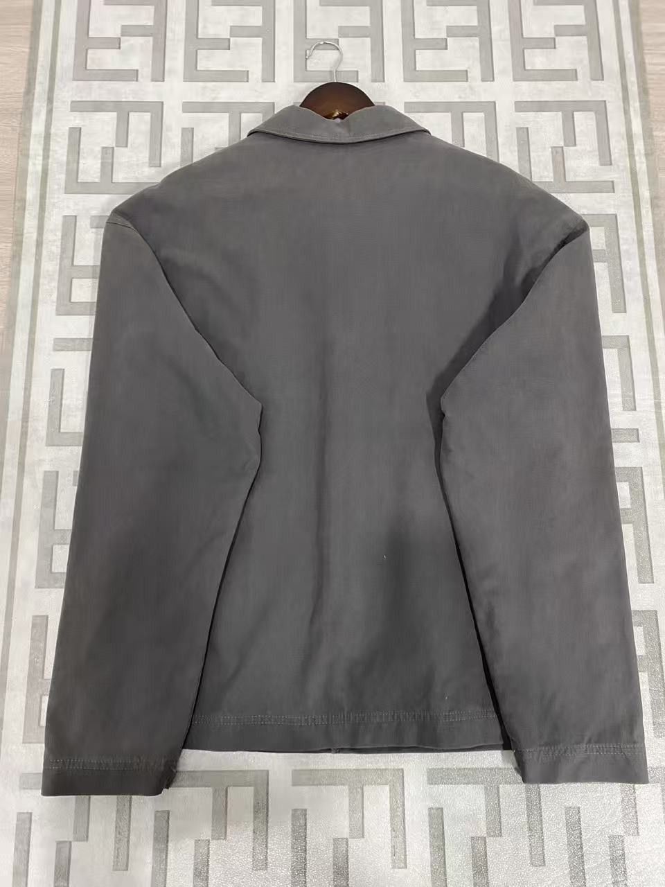 Louis Vuitton Embroidered Gray Work Jacket in Size L Size US L / EU 52-54 / 3 - 2 Thumbnail