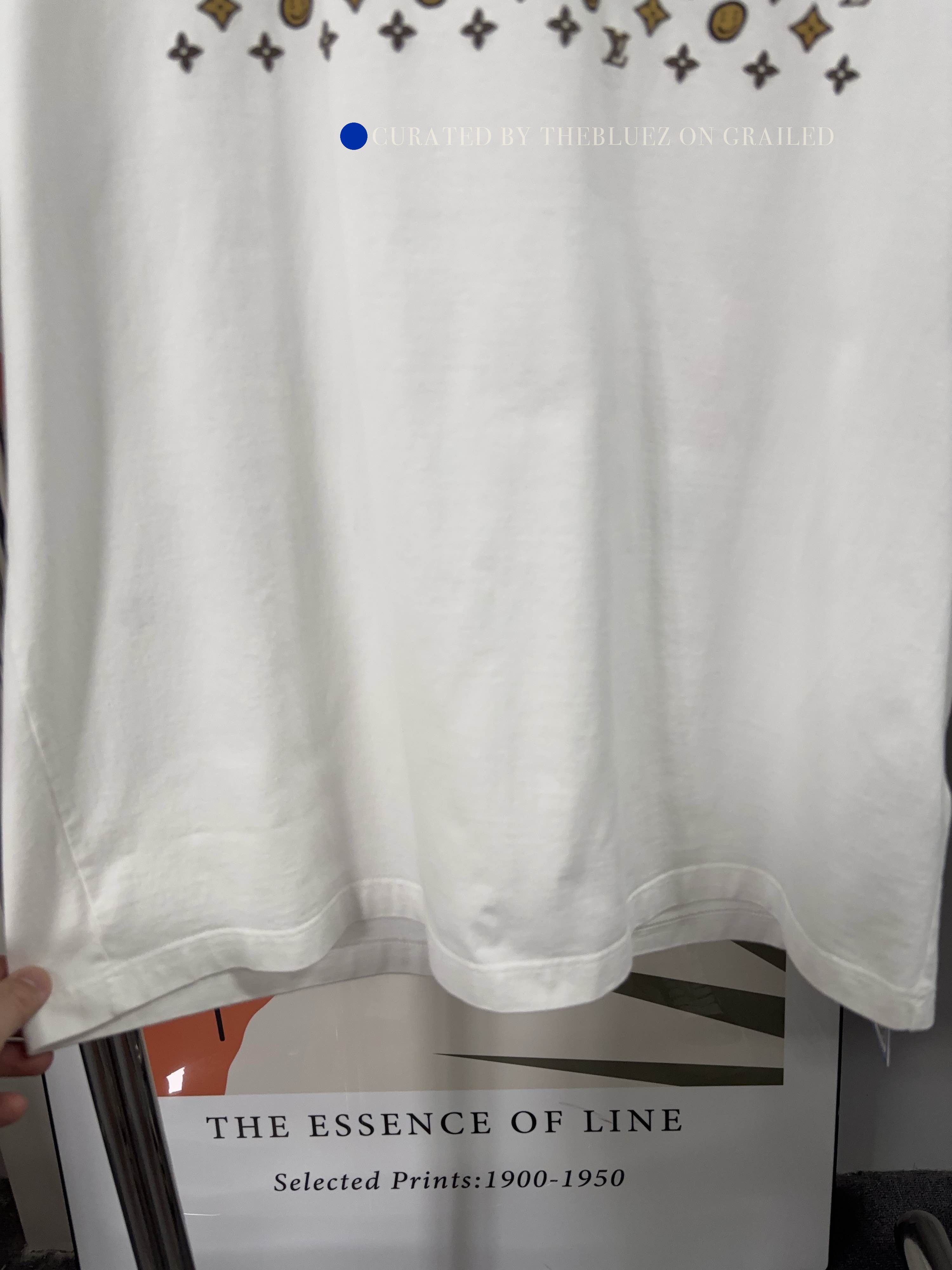 Louis Vuitton Smiley Print T-Shirt in White, Size XL Size US XL / EU 56 / 4 - 9 Thumbnail