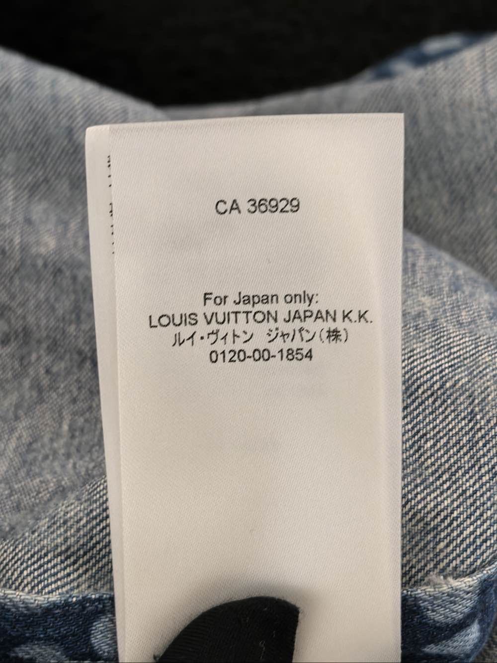 Louis Vuitton Blue Denim Shirt with Dot Pattern Size US L / EU 52-54 / 3 - 9 Thumbnail