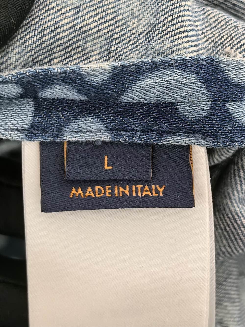 Louis Vuitton Blue Denim Shirt with Dot Pattern Size US L / EU 52-54 / 3 - 7 Thumbnail