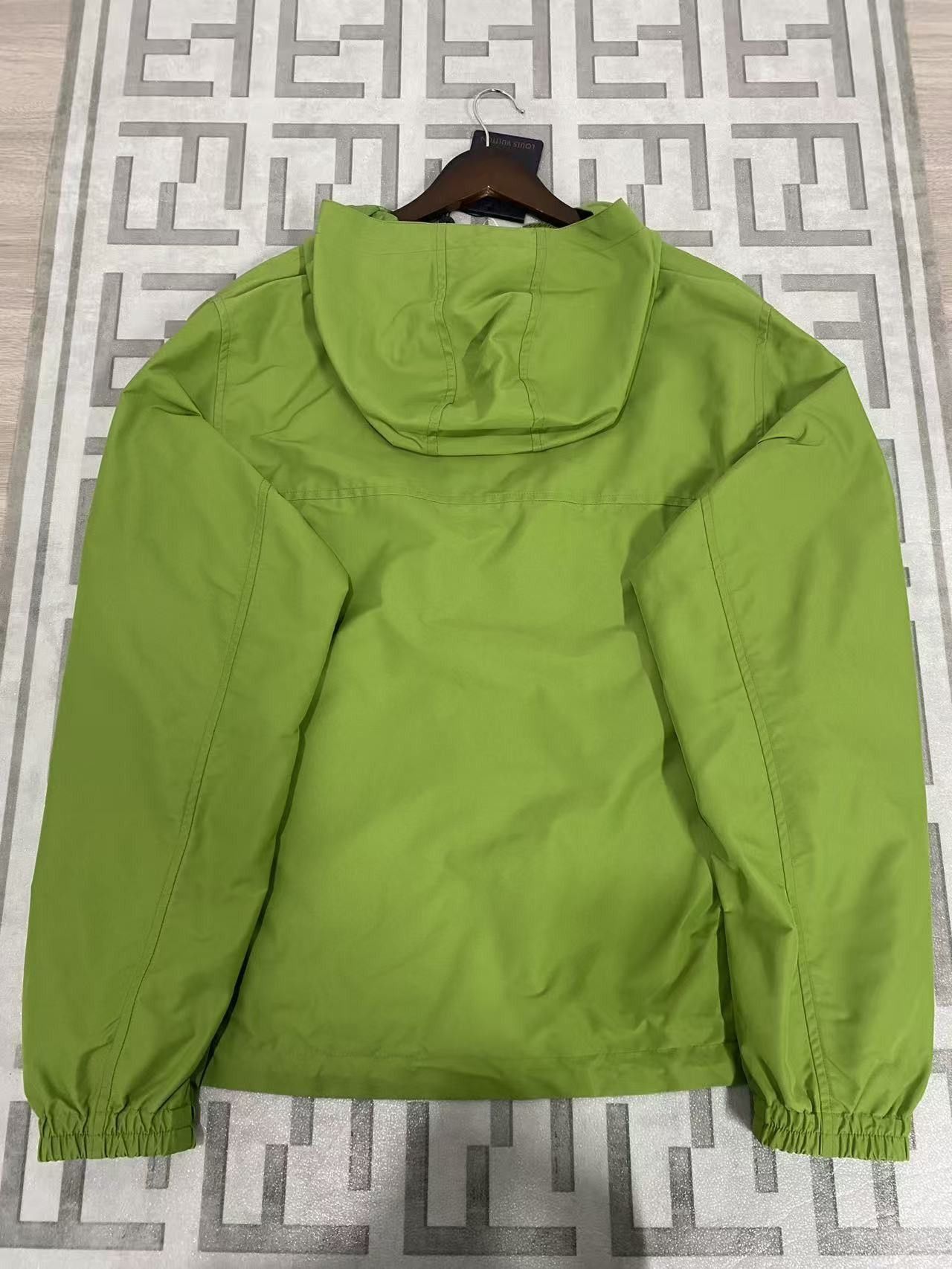 Louis Vuitton Tyler Hooded Jacket in Green Size US M / EU 48-50 / 2 - 2 Thumbnail