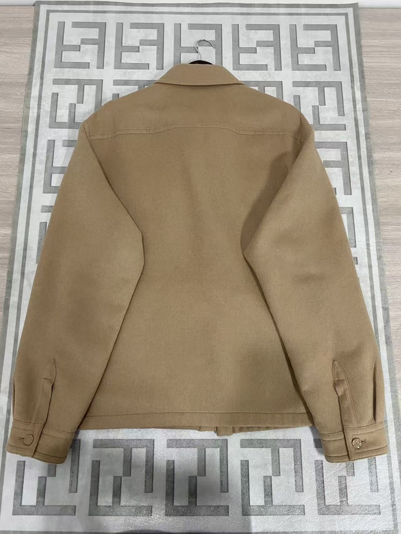 Louis Vuitton Stylish Beige Lightweight Jacket Size US XL / EU 56 / 4 - 2 Thumbnail